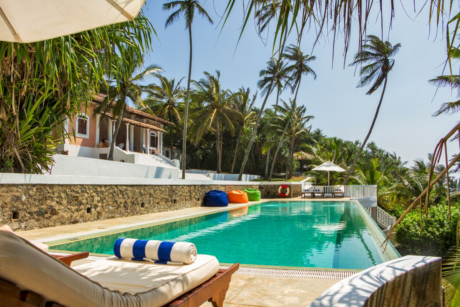 Villa Kadupul Unawatuna Galle: 5-Bedroom Clifftop Retreat with Infinity Pool and Ocean View