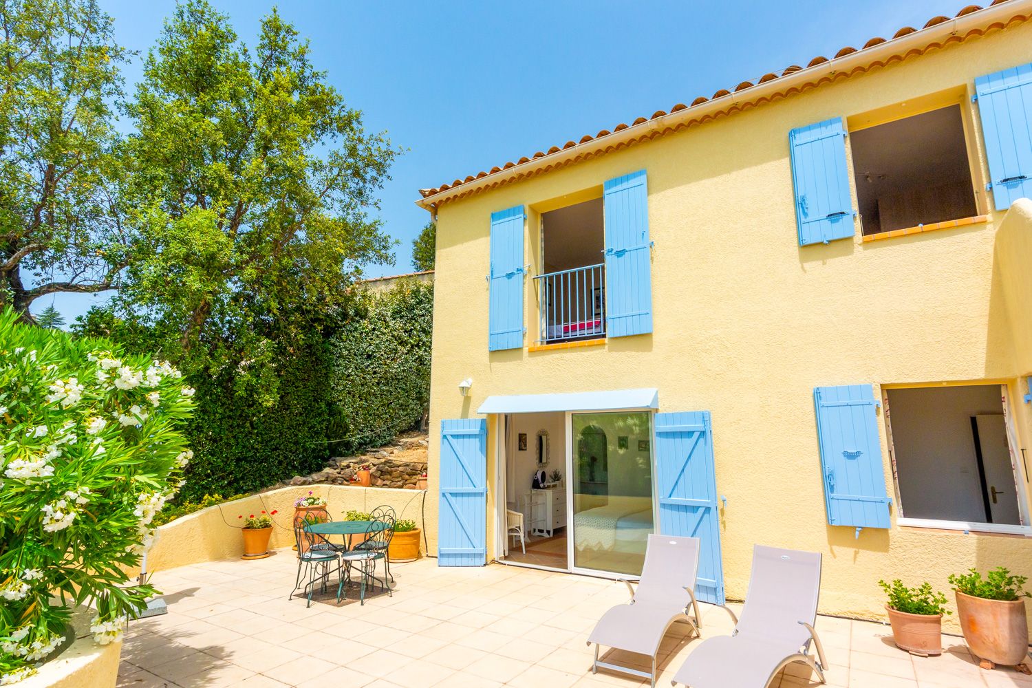 Villa Lavande Valensole Provence: 4-Bedroom Villa with Private Pool, Sea Views & Tennis in Pro