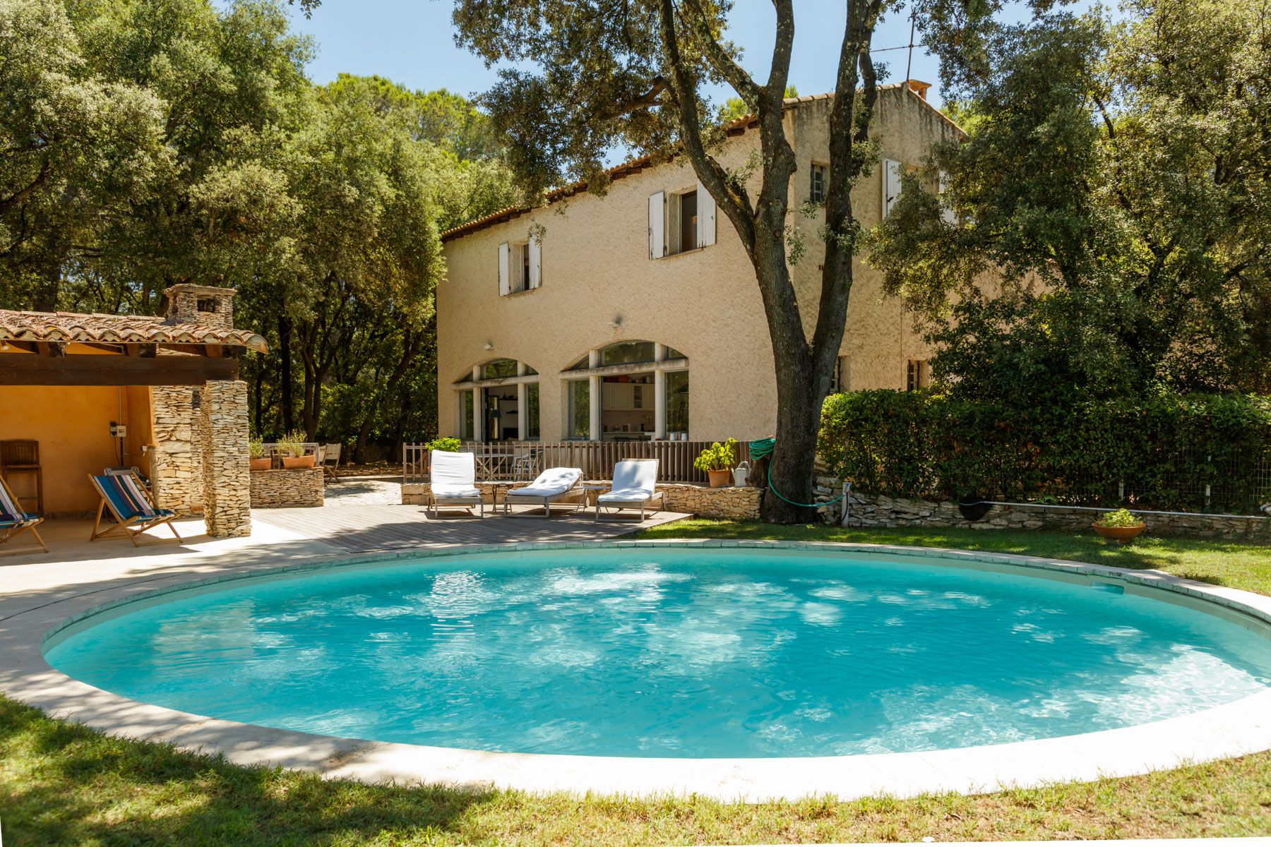 Villa Lumière Marseillan Languedoc: 4-Bedroom Historic Mill with Spa and Cévennes Views in Langu