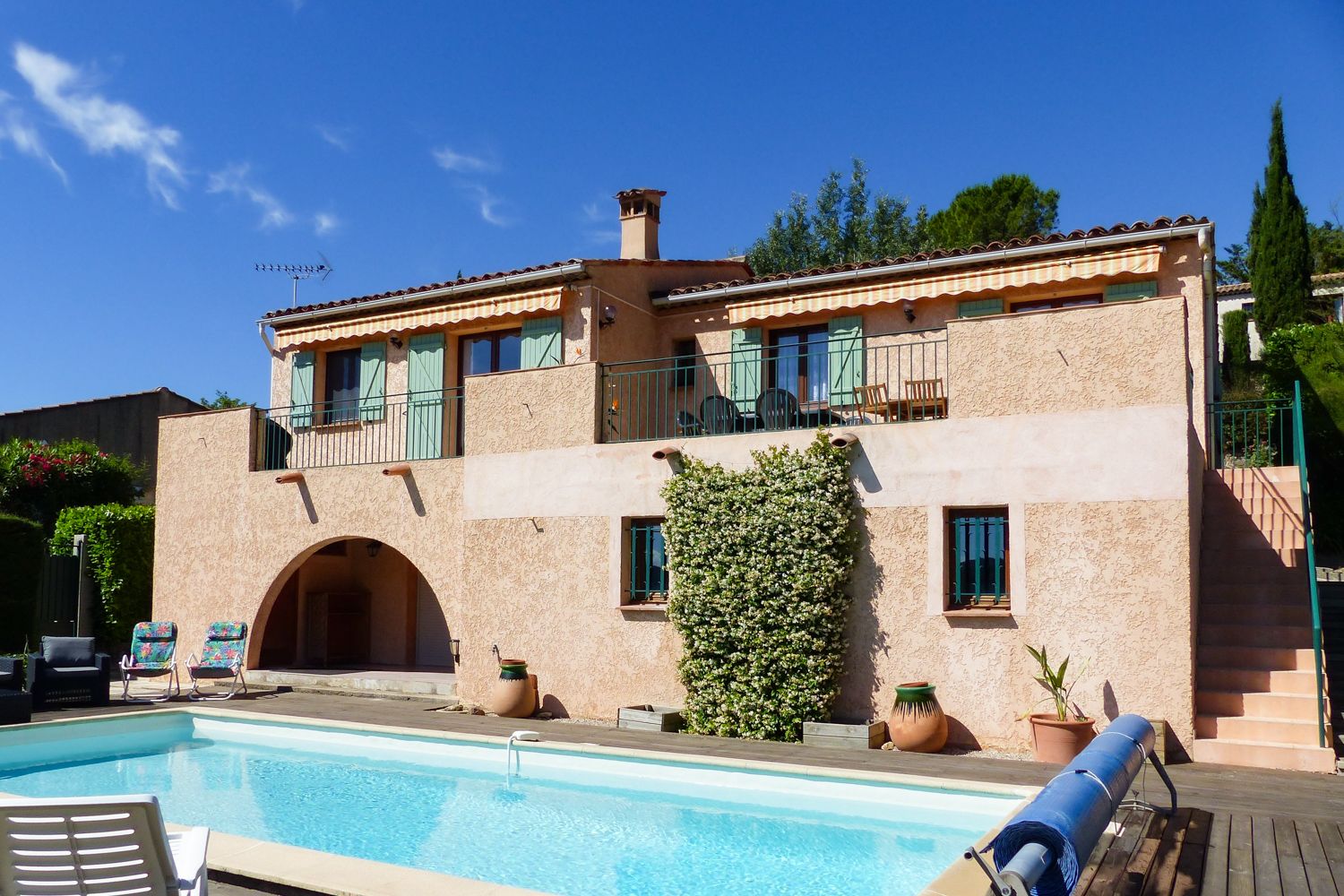 Villa Magnolia Mougins Cannes: 3-Bedroom Medieval Village Retreat with Spa and Panoramic Vi
