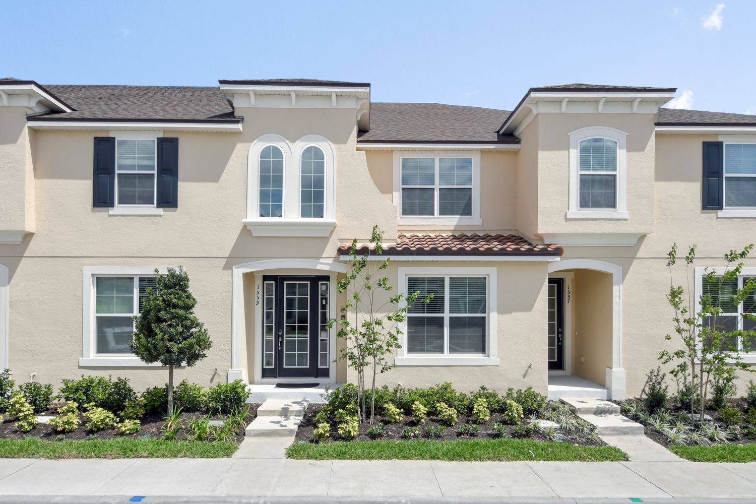 Villa Magnolia Solara Orlando: 4-Bedroom Luxury Townhouse with Heated Pool at Solara Resort