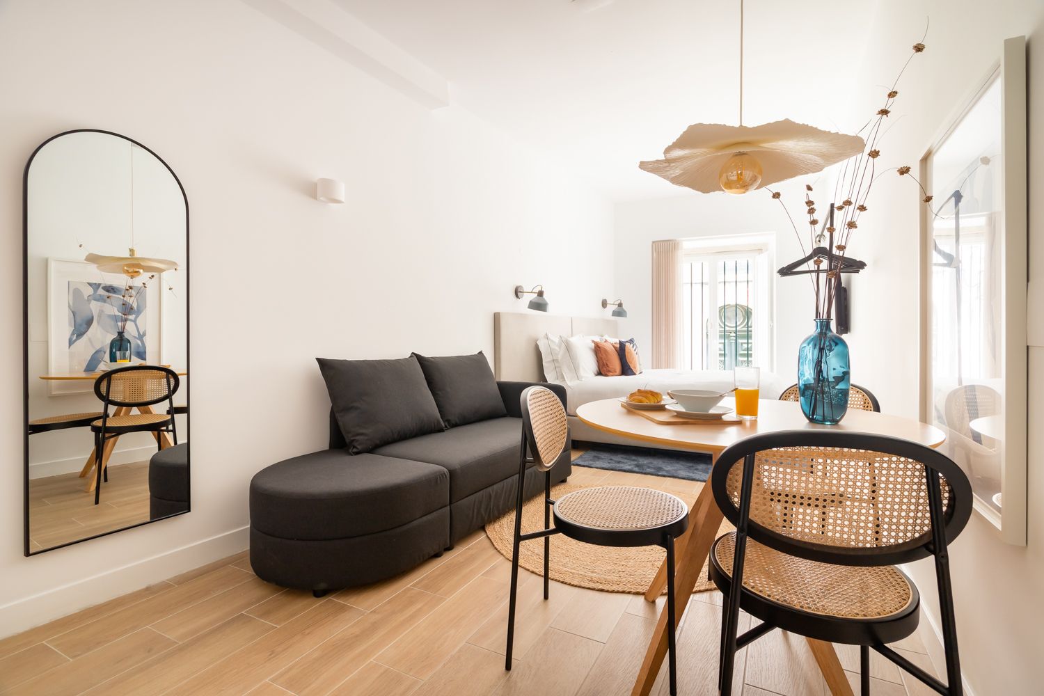 Villa Pérola Alfama Lisboa: 1 Bedroom Townhouse with Spa Access in Lisbon’s Historic Lap