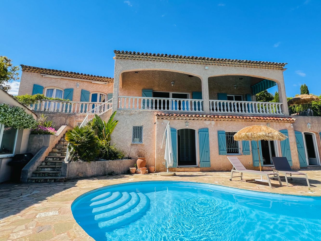 Villa Saphir Beauvallon Grimaud: 5-Bedroom Villa with Seaview, Tennis Court & Spa near Saint-