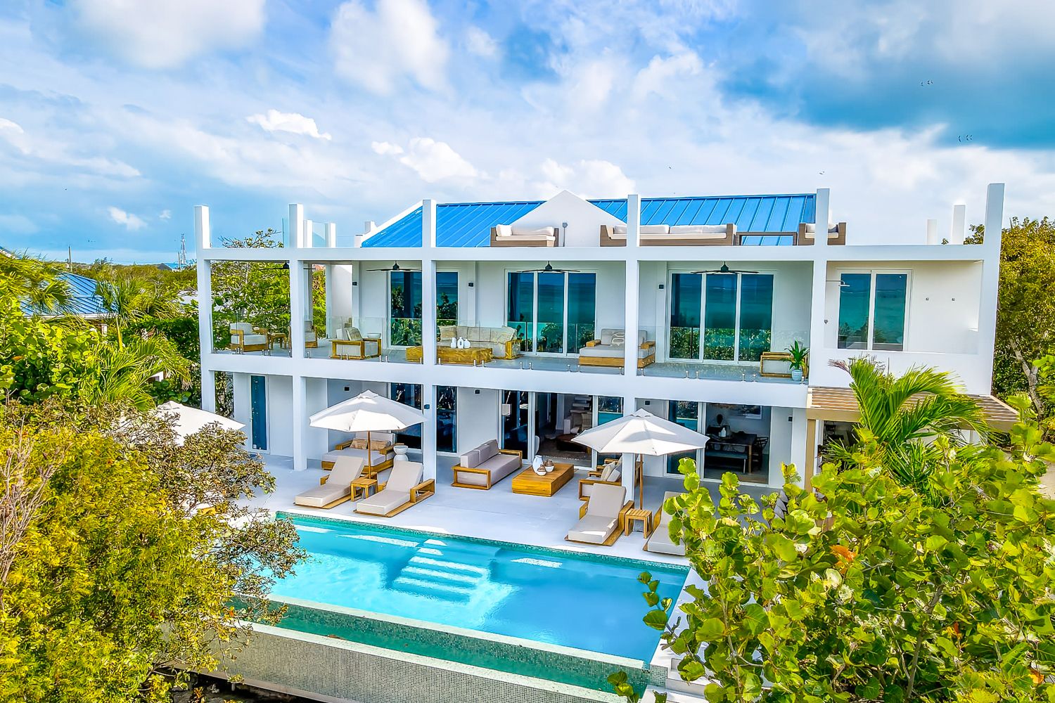 Villa Soleil Mullins Caribbean: 6-Bedroom Beachfront Luxury Villa Rental Caribbean | Sleeps