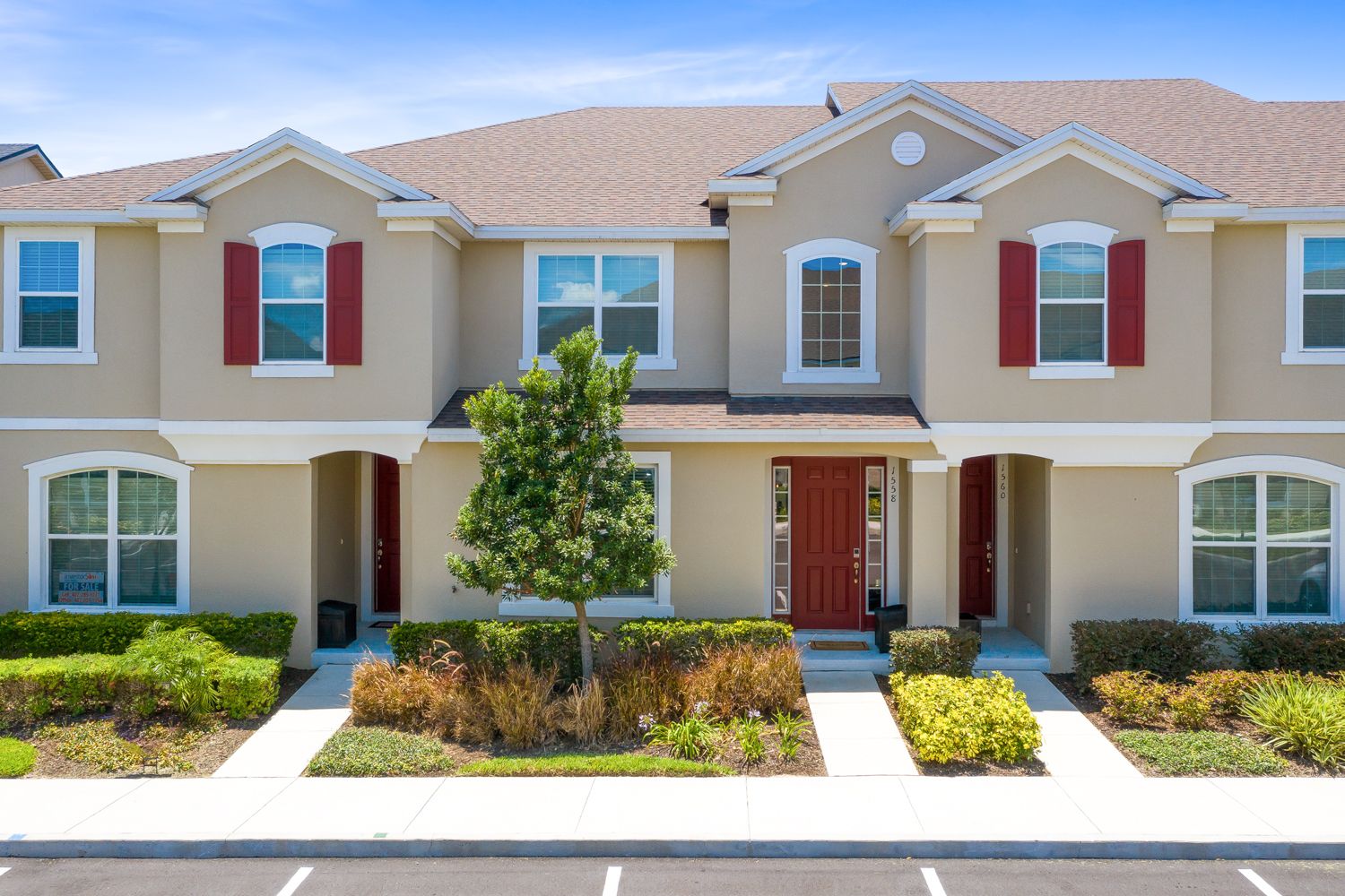 Villa Starlight Solara Orlando: 4-Bedroom Townhouse with Heated Pool at Solara Resort, Four