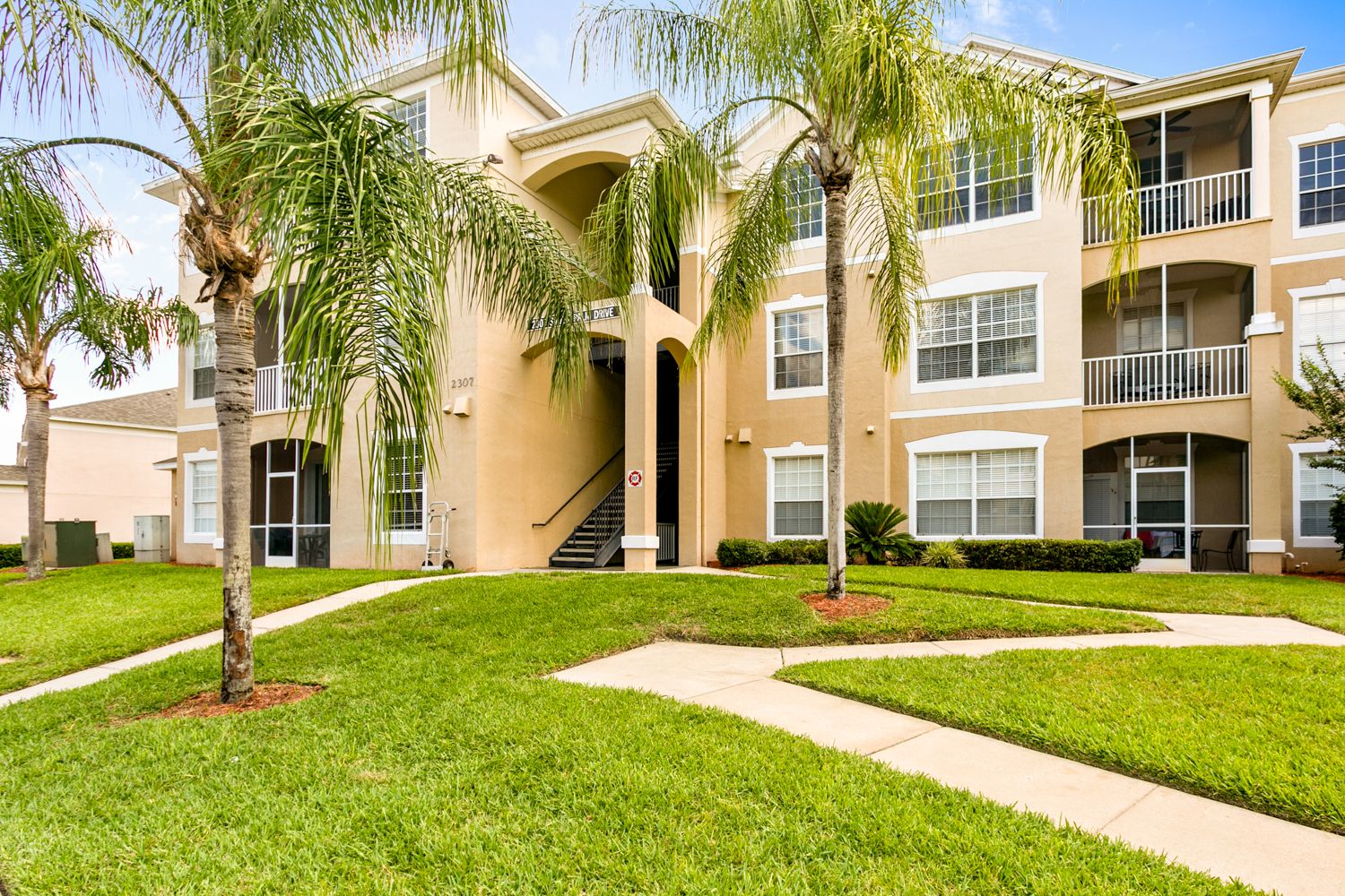 Villa Starlight Windsor Orlando: 3-Bedroom Luxury Townhouse Near Disney with Spa & Tennis in