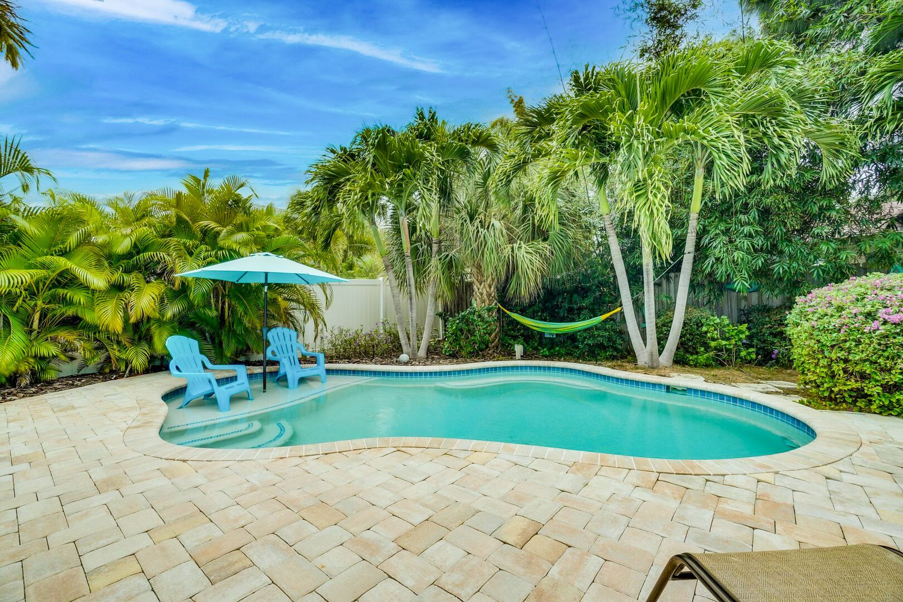 Villa Sunglow Bradenton Anna Maria: 3-Bedroom Beachfront Heated Pool Villa on Anna Maria Island,