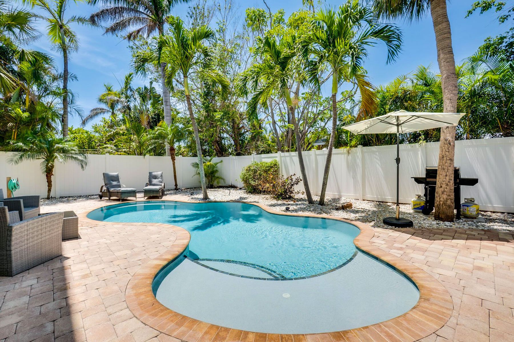 Villa Sunstone Cortez Anna Maria: 3-Bedroom Heated Pool & Spa Villa on Anna Maria Island | Coa