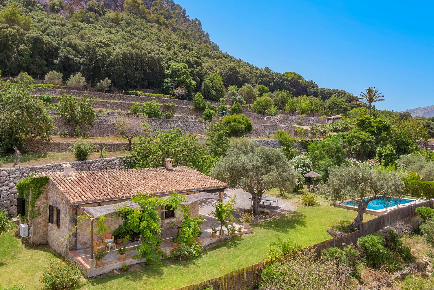Villa Tramuntana Calvari Pollença: 2-Bedroom Rustic Villa with Spa & Fireplace in Pollença, Mal