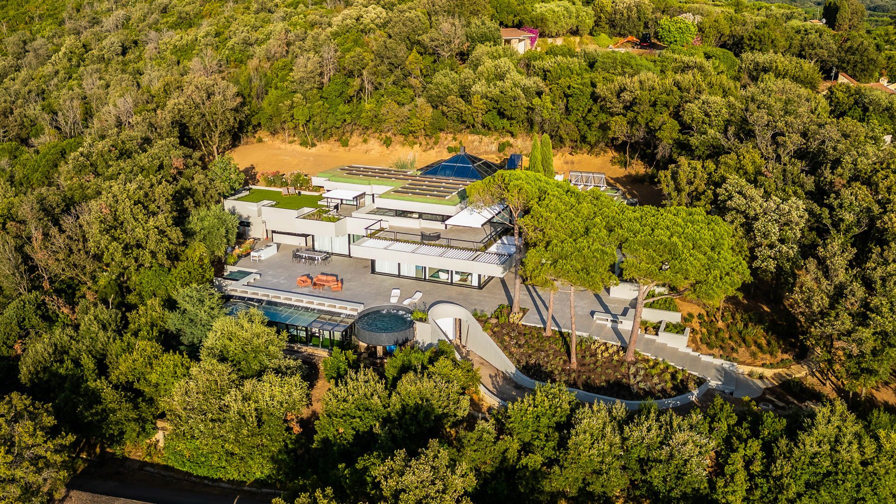 Villa Zaffiro Rocchette Puntala: 4-Bedroom Seaview Villa with Heated Pool on the Tuscan Coast