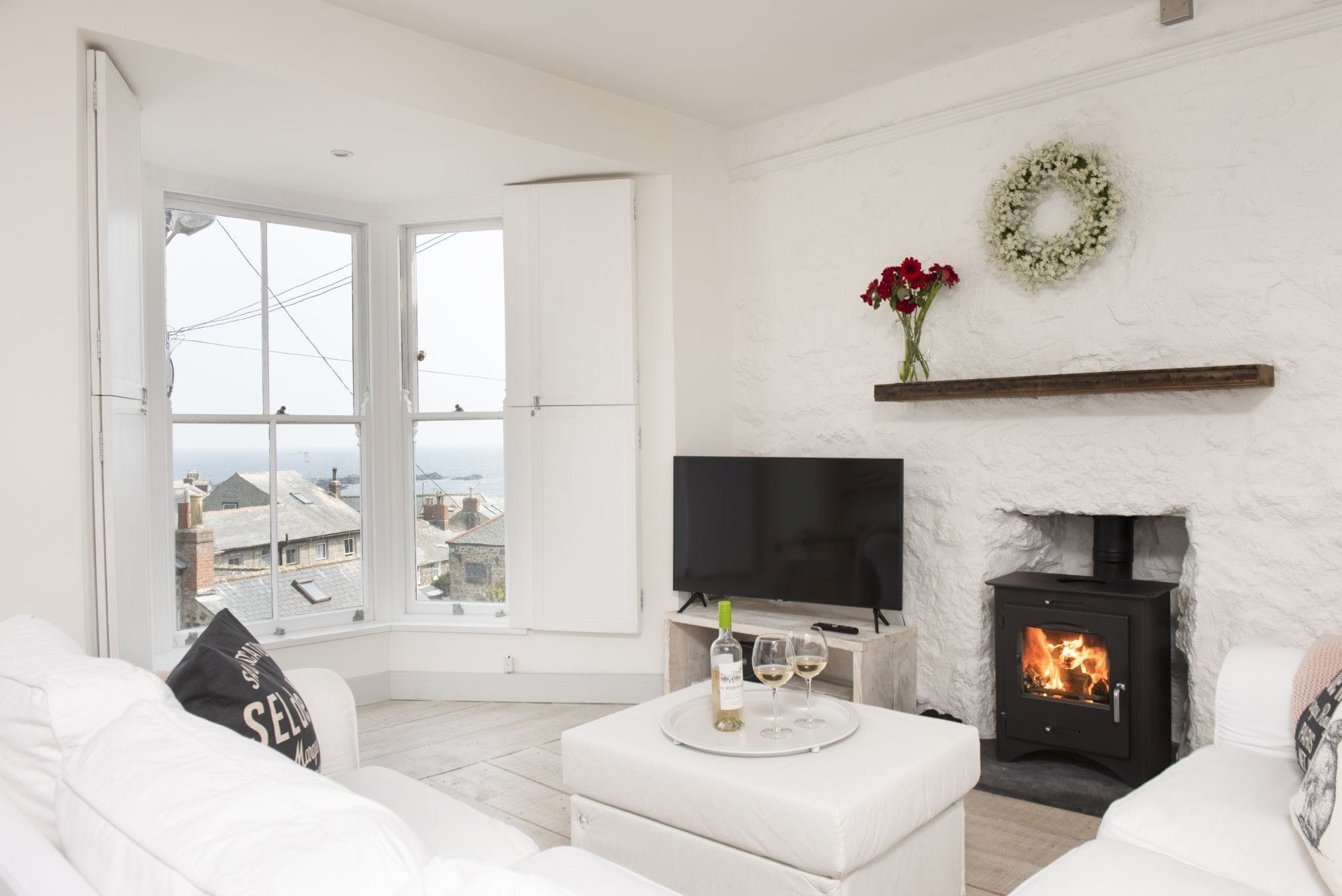 Apartment Helm Fraile Mousehole: Luxury 3-Bedroom Apartment with Sea Views and Private Parking, Mousehole Cornwall