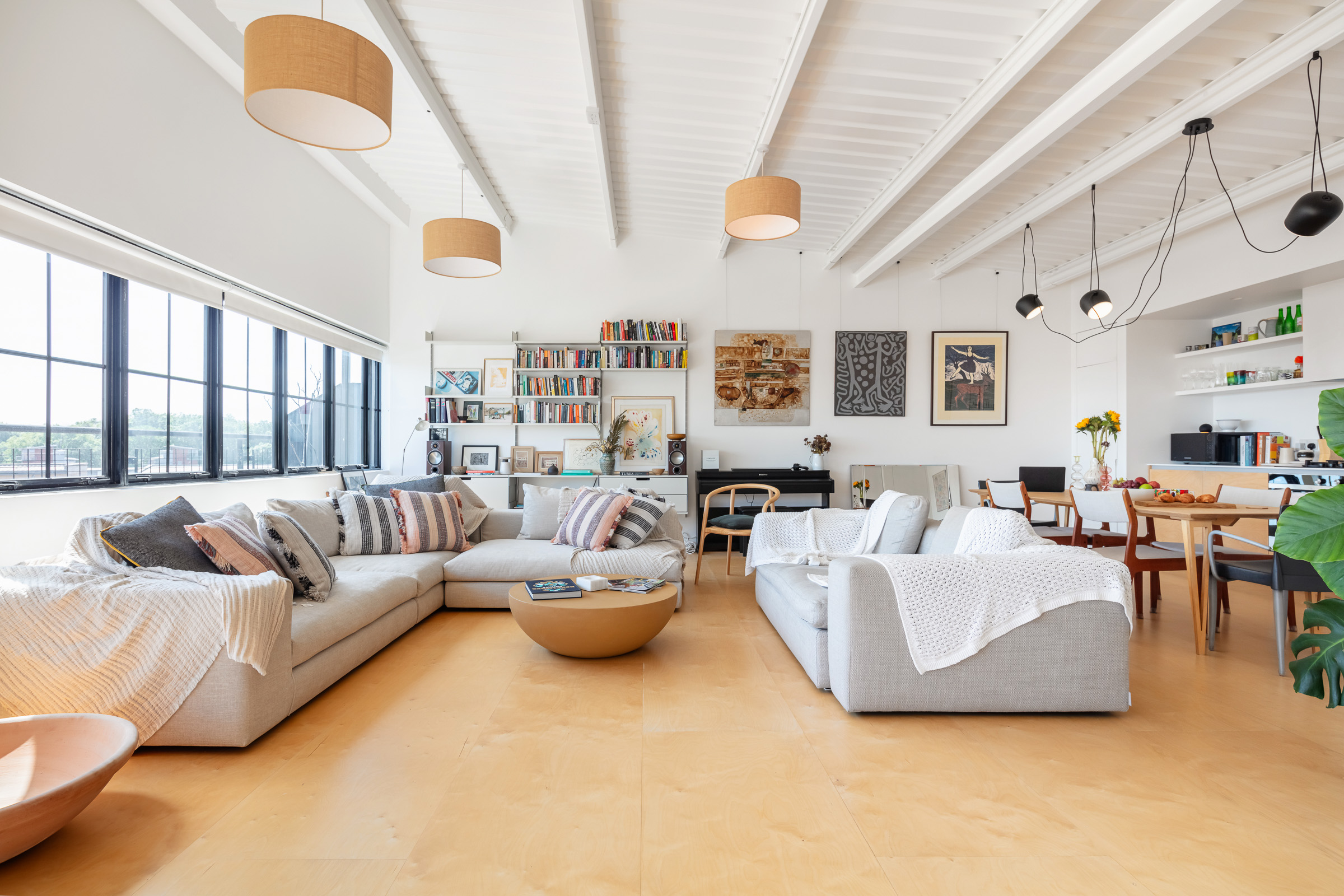 Apartment Helm Fraoch Clapton: Luxury 2-Bedroom Apartment with Spa and Family Amenities in Clapton London