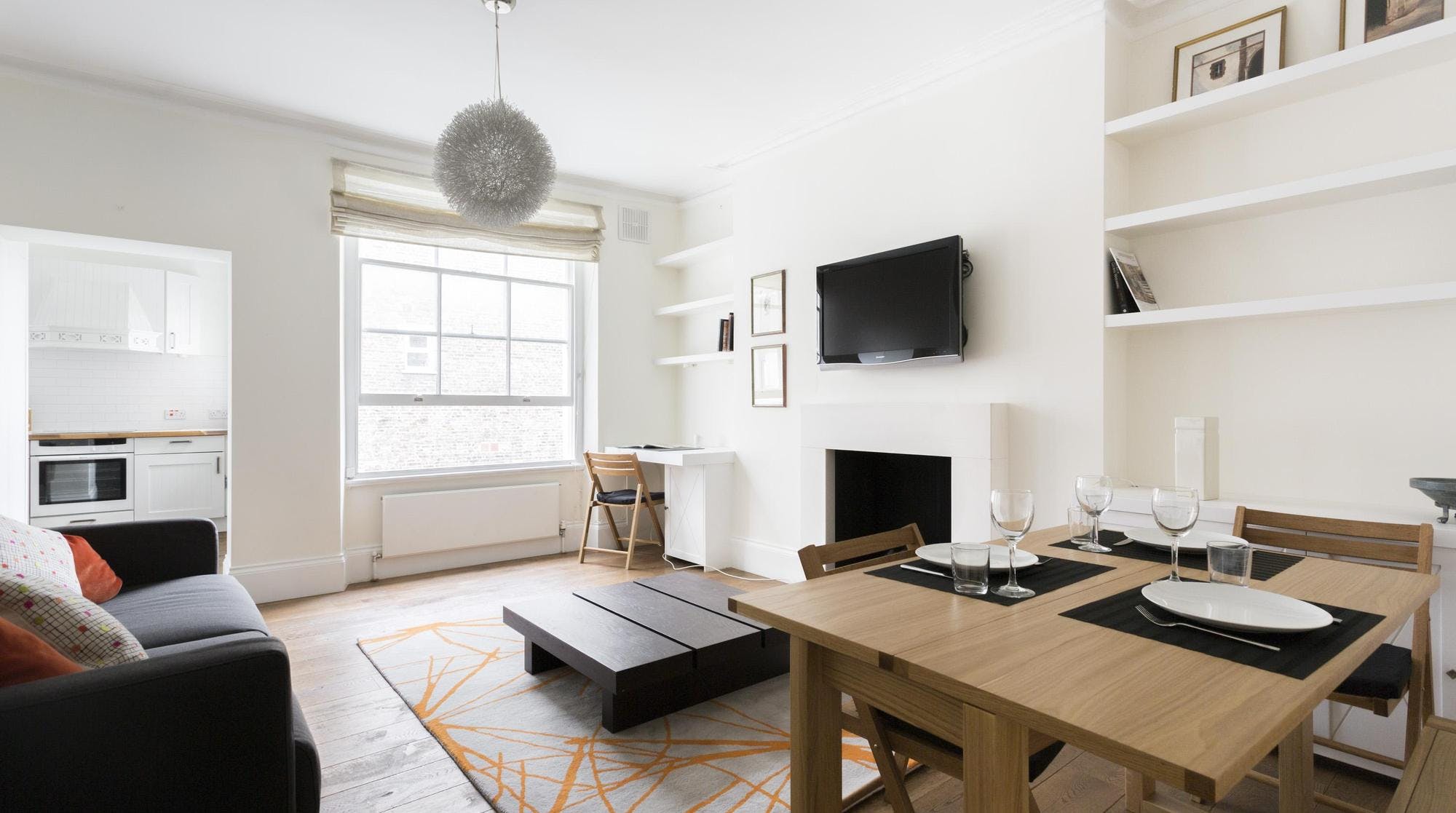 Apartment Helm Frazer Notting Hill: Luxury 2-Bedroom Apartment with Family Features in Notting Hill, London