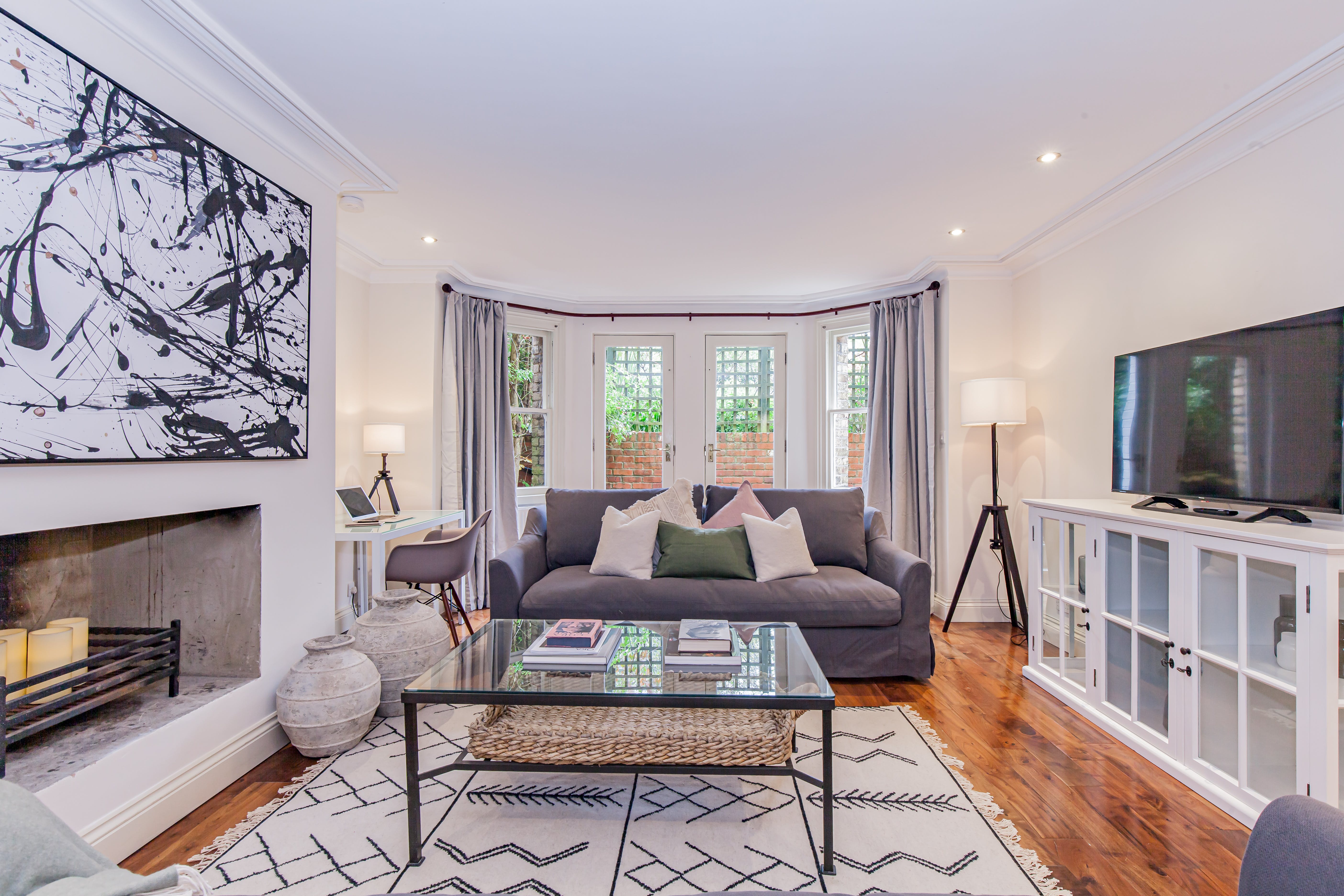Apartment Helm Garsington Oxford: Luxury 3-Bedroom Apartment with Fireplace and Spa, Oxford