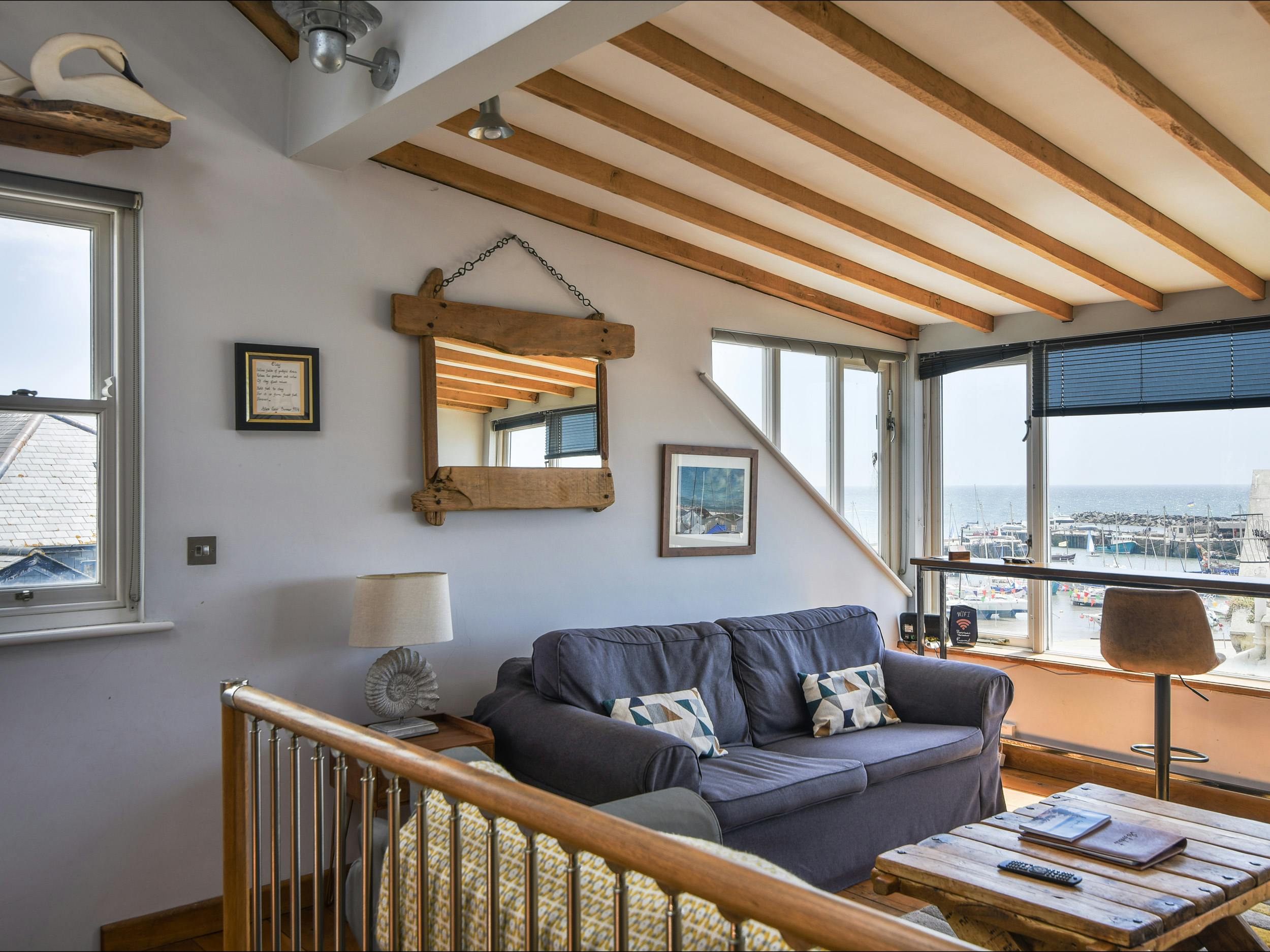 Apartment Helm Hawke Lyme Regis: Luxury 2-Bedroom Apartment with Sea Views and Spa, Lyme Regis