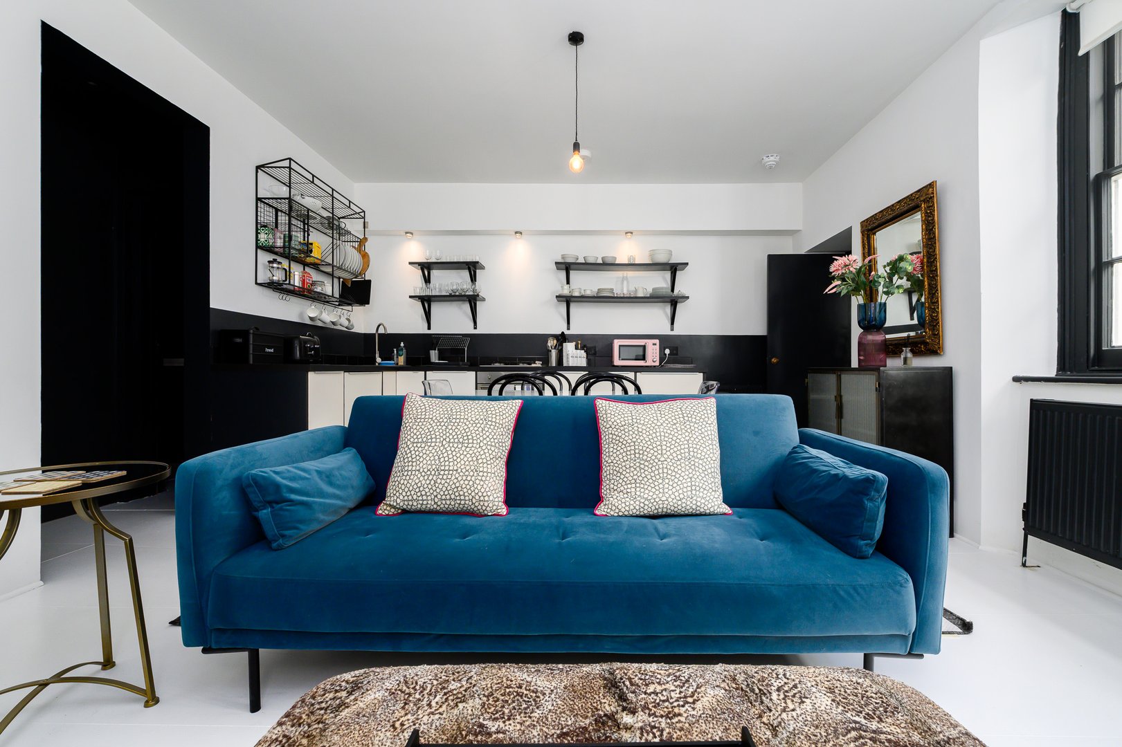 Apartment Helm Hawker Pimlico: Luxury 2-Bedroom Apartment with Spa and Private Parking, Pimlico London
