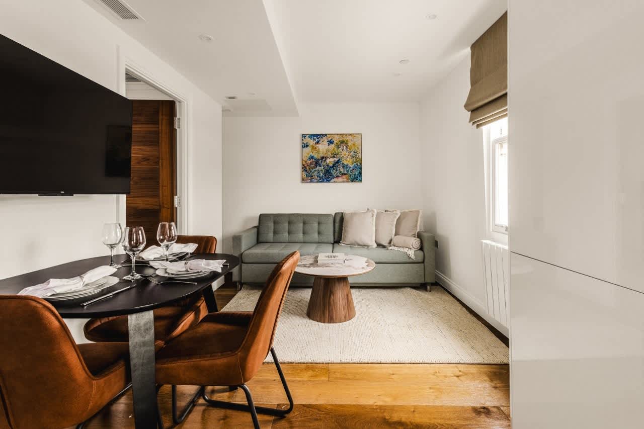Apartment Helm Hawley Kensington: Luxury 1-Bedroom Apartment with Spa and Private Parking, Kensington London