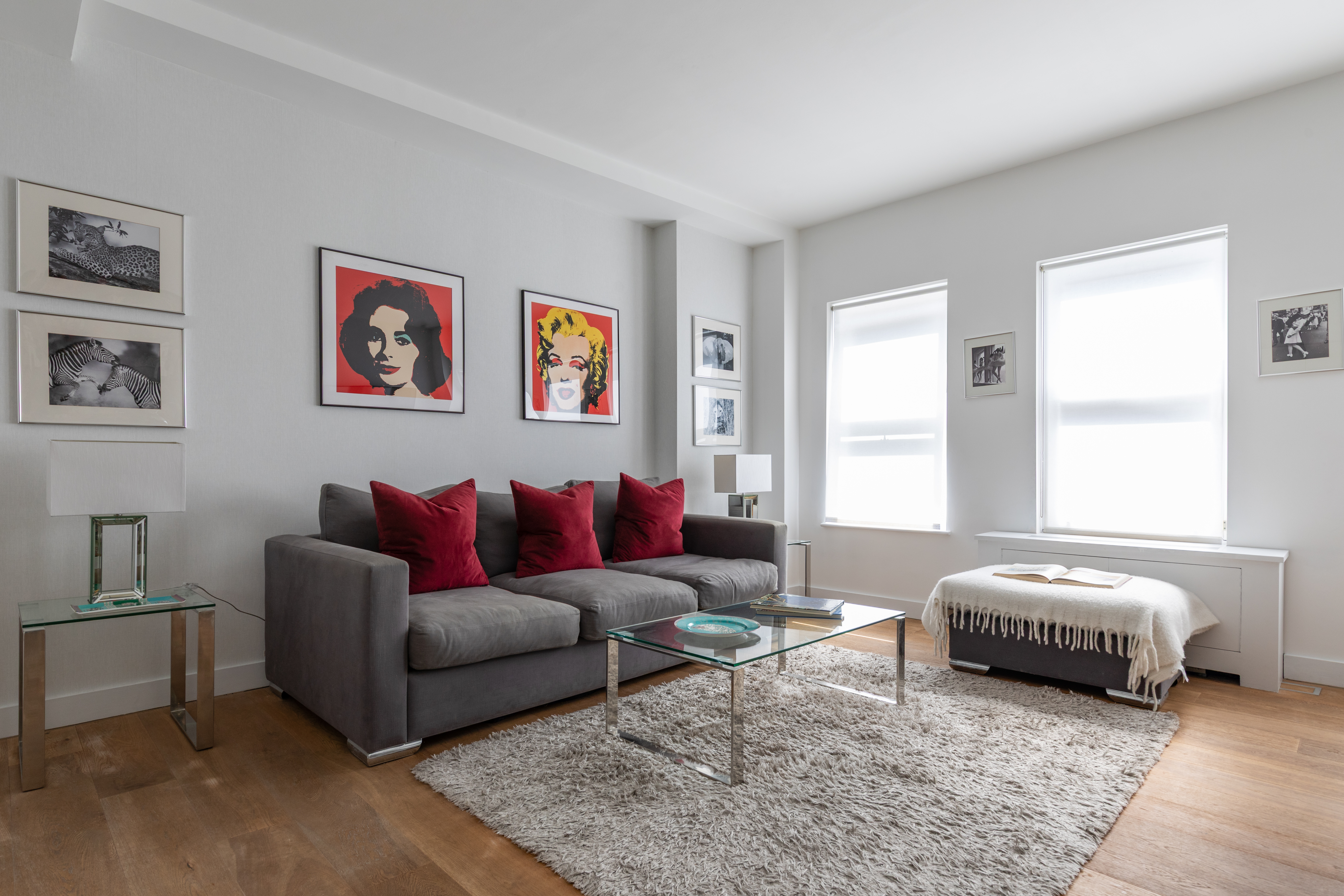 Apartment Helm Hawley Soho: Luxury 1-Bedroom Apartment with Spa and Family Amenities, Soho London