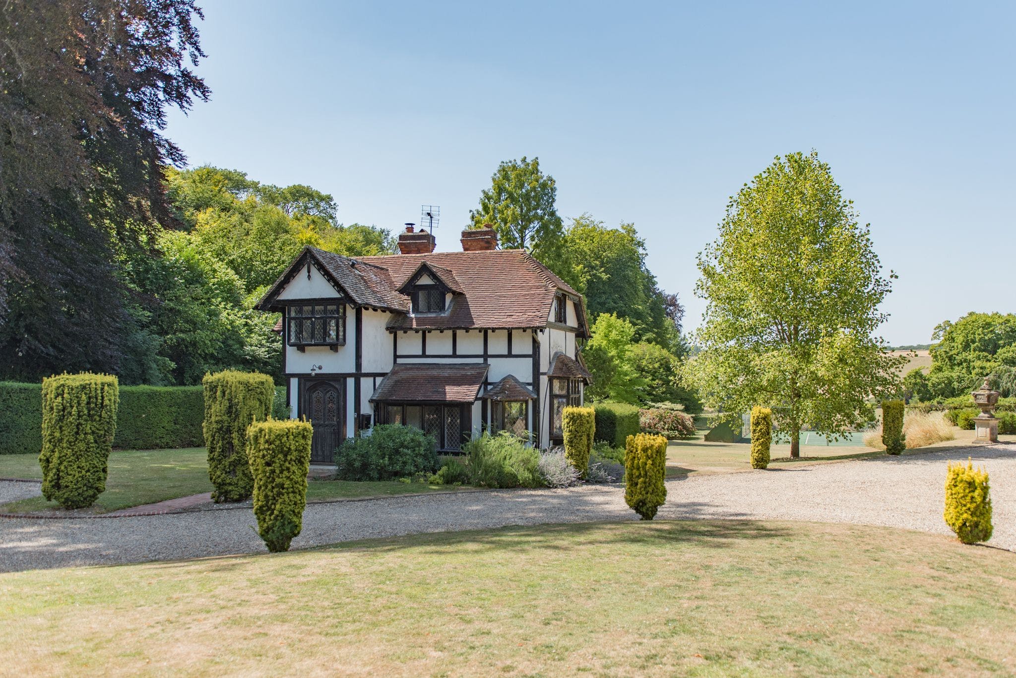 Apartment Helm Hawthorn Alkham Deal: Luxury 2-Bedroom Apartment with Sea Views and Tennis Court, Deal Kent