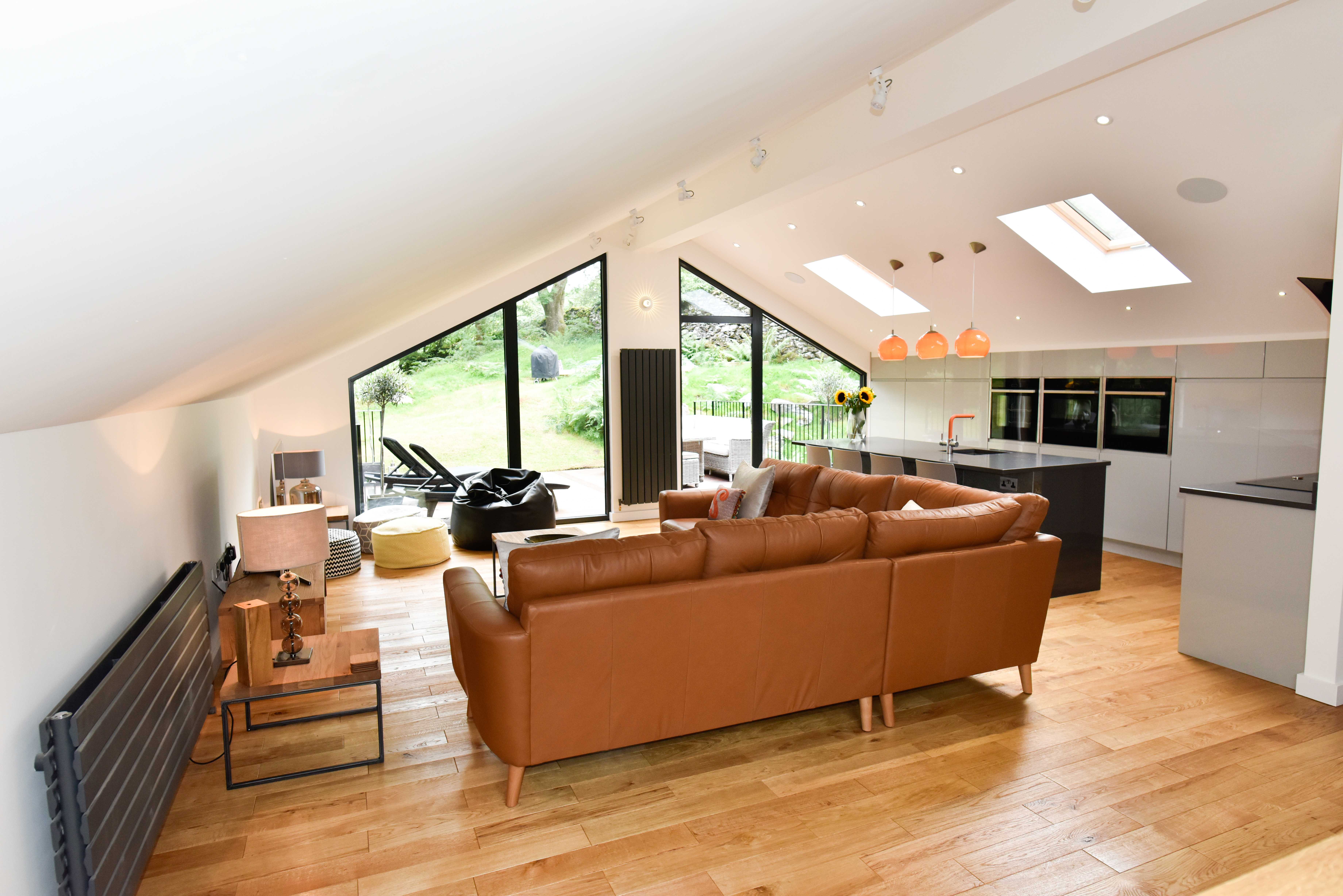 Apartment Helm Heather Hawkshead: Luxury 4-Bedroom Apartment with Spa and Private Parking, Lake District
