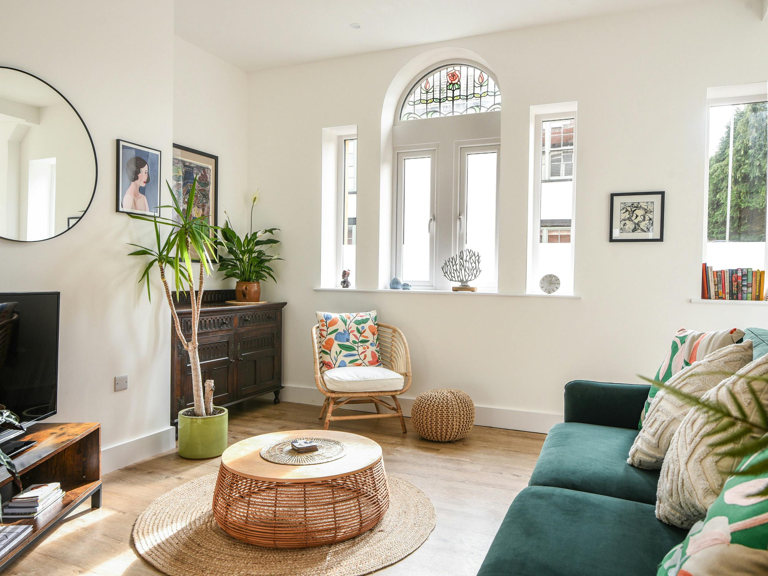 Apartment Helm Heather Ware: Charming 2-Bedroom Apartment with Sea Views and Private Parking, Lyme Regis