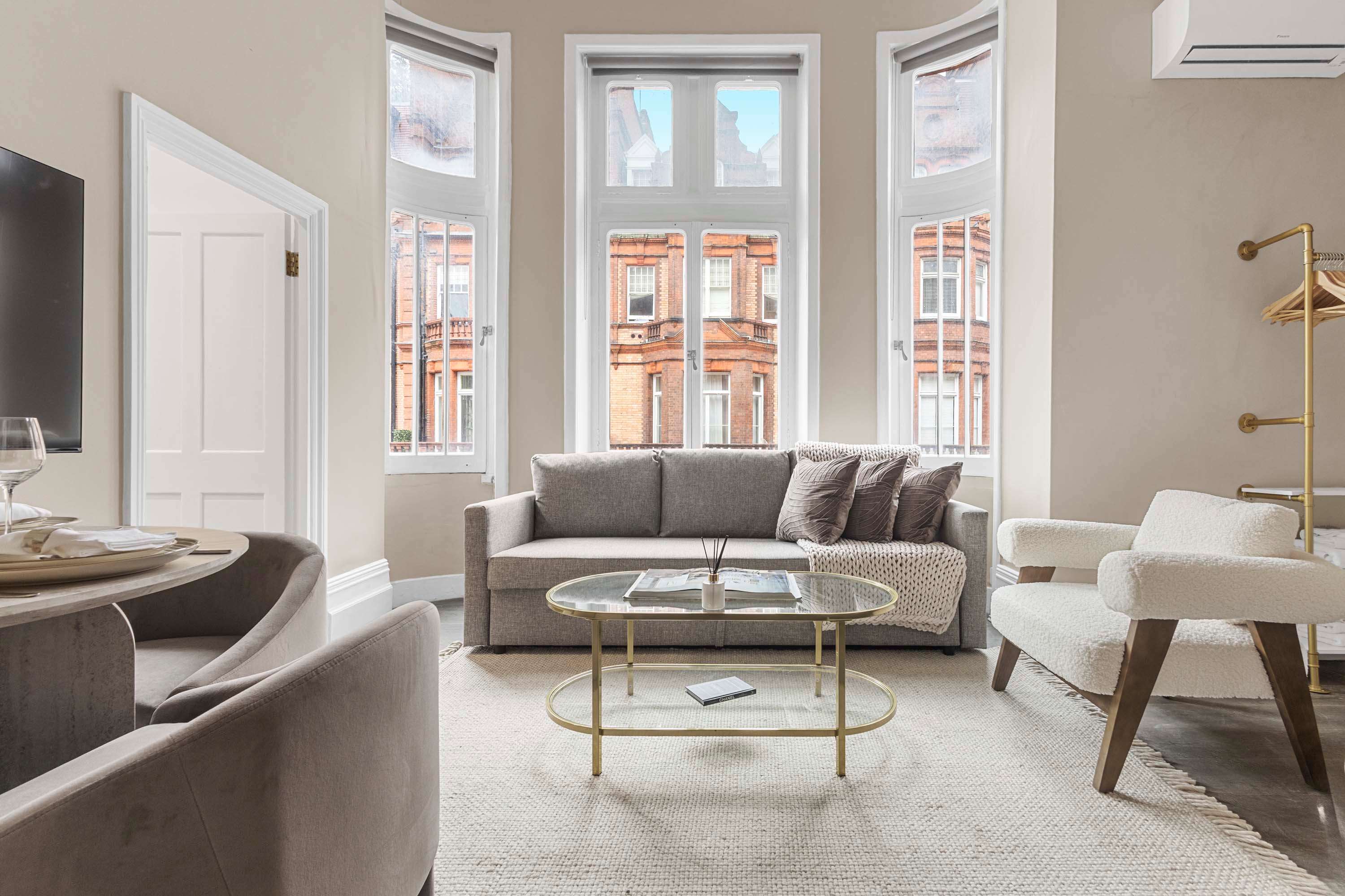 Apartment Helm Rowan Chelsea: Luxury 1-Bedroom Apartment with Spa and Private Parking, Chelsea London