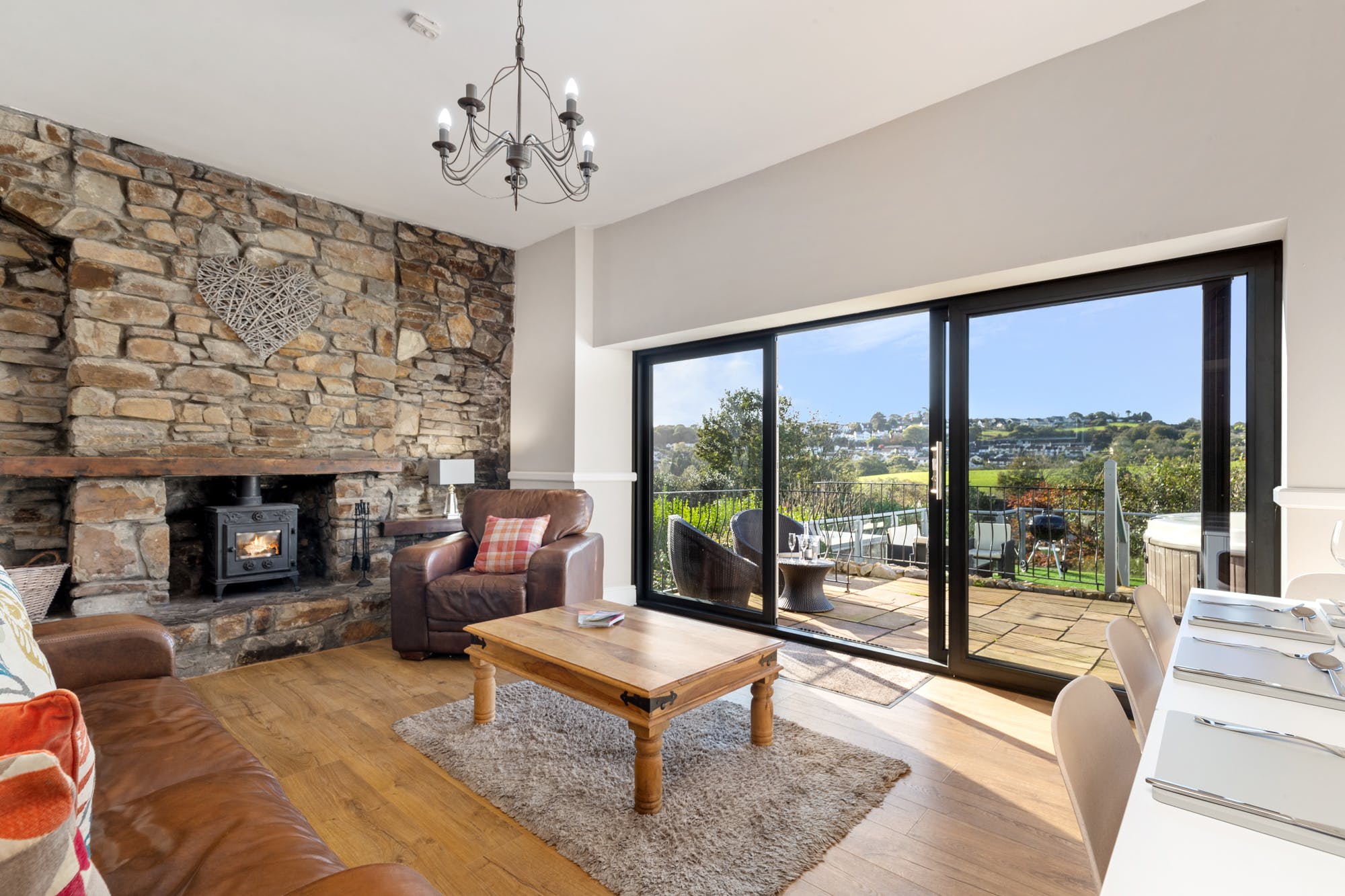 Apartment Helm Rowan Coppet Hall: Luxury 4-Bedroom Apartment with Hot Tub and Sea Views, Saundersfoot