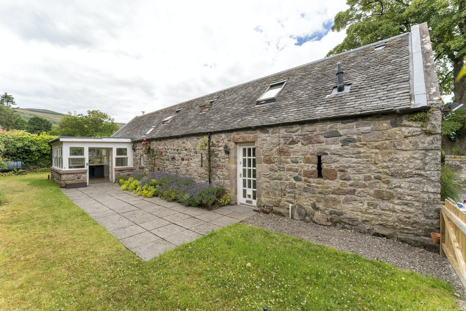 Apartment Helm Rowan Gargunnock Stirling: Luxury 3-Bedroom Apartment with Spa and Private Parking, Stirling