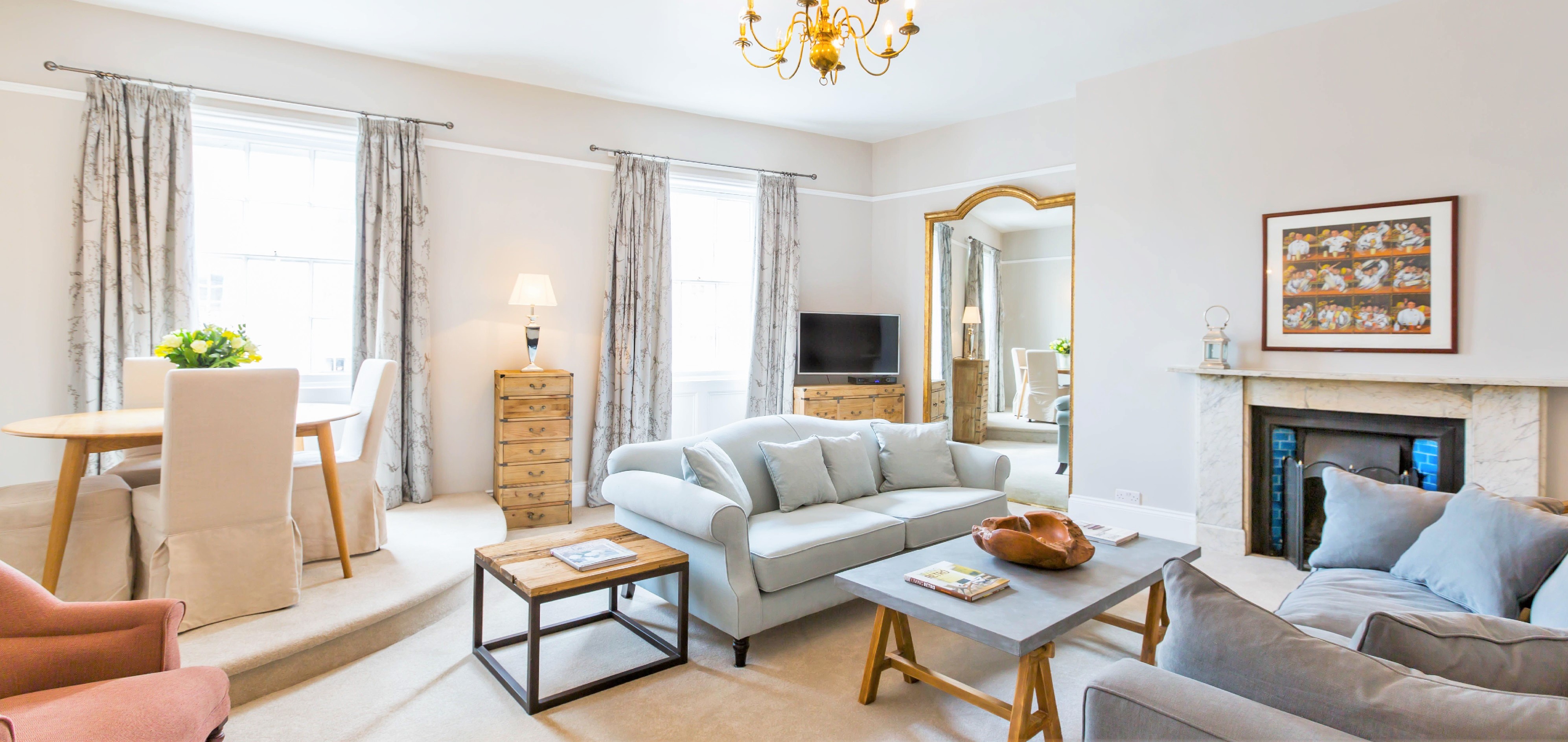 Apartment Helm Rowan Montpelier Cheltenham: Luxury 3-Bedroom Apartment with Spa Sauna and Private Parking, Cheltenham