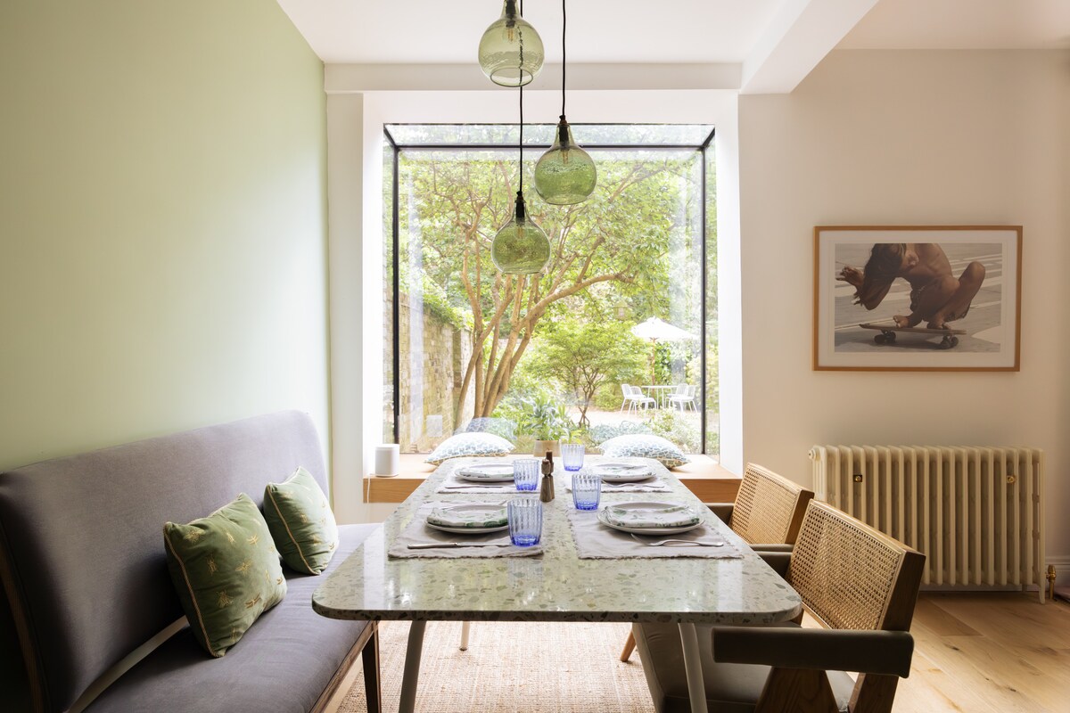 Apartment Helm Rowan Putney: Luxury 2-Bedroom Apartment with Fireplace and Spa, Putney London