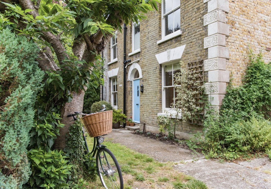 Apartment Helm Rowan Sandown Deal: Charming 4-Bedroom Apartment with Spa and Countryside Views, Deal Kent