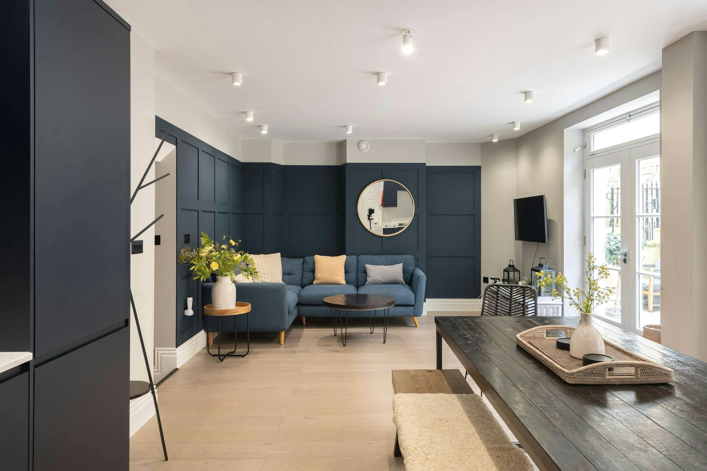 House Genêt Claverton Bath: Luxury 2-Bedroom Apartment with Hot Tub and Spa, Bath Somerset