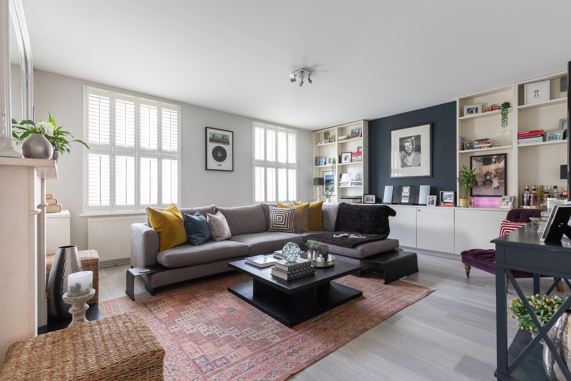 Apartment Vermeil Cheyne Chelsea: Luxury 2-Bedroom Apartment with Spa and Family-Friendly Features, Chelsea London
