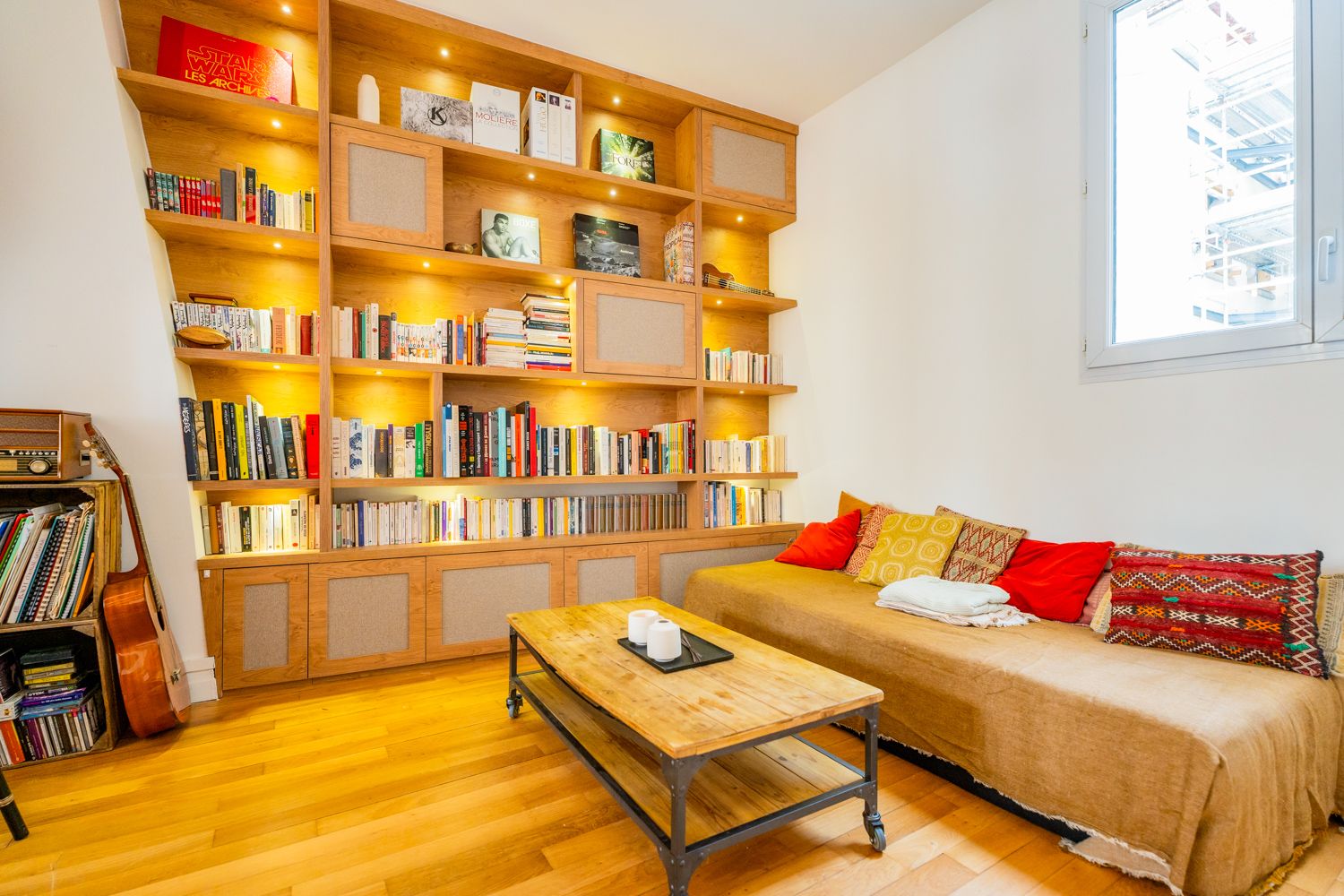 Appartement Lumière Saint-Séverin Paris: 1-Bedroom Gothic Church Views in the Latin Quarter, Paris
