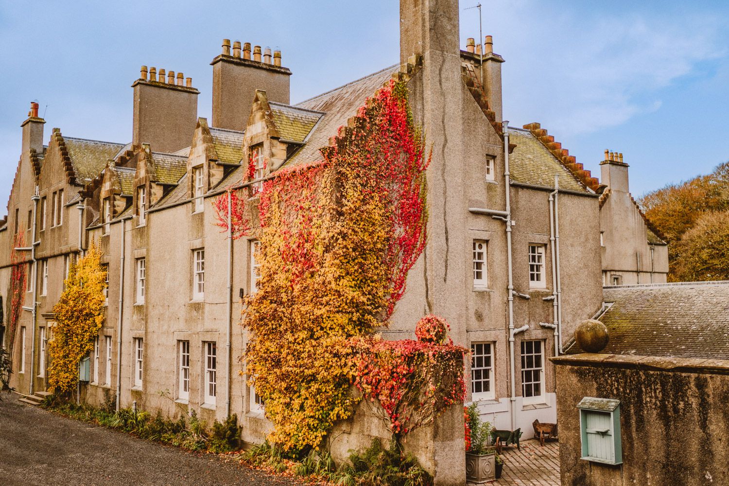 Castle Lark Cairnryan Stranraer: 5-Bedroom Castle Rental in Stranraer | Coastal Estate with S