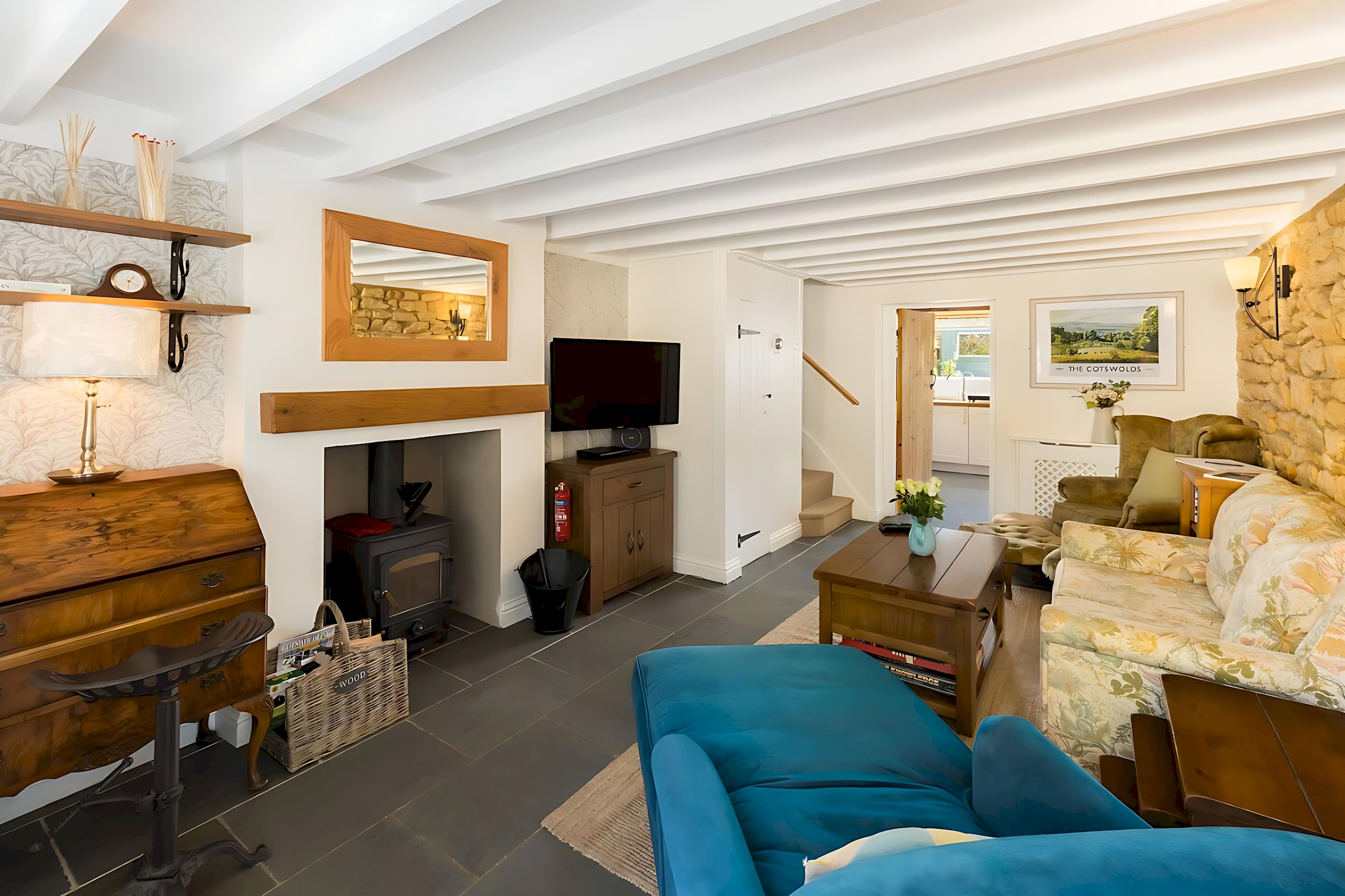 Cottage Helm Frazer Stow-on-the-Wold: Luxury 2-Bedroom House with Spa and Private Parking, Stow-on-the-Wold