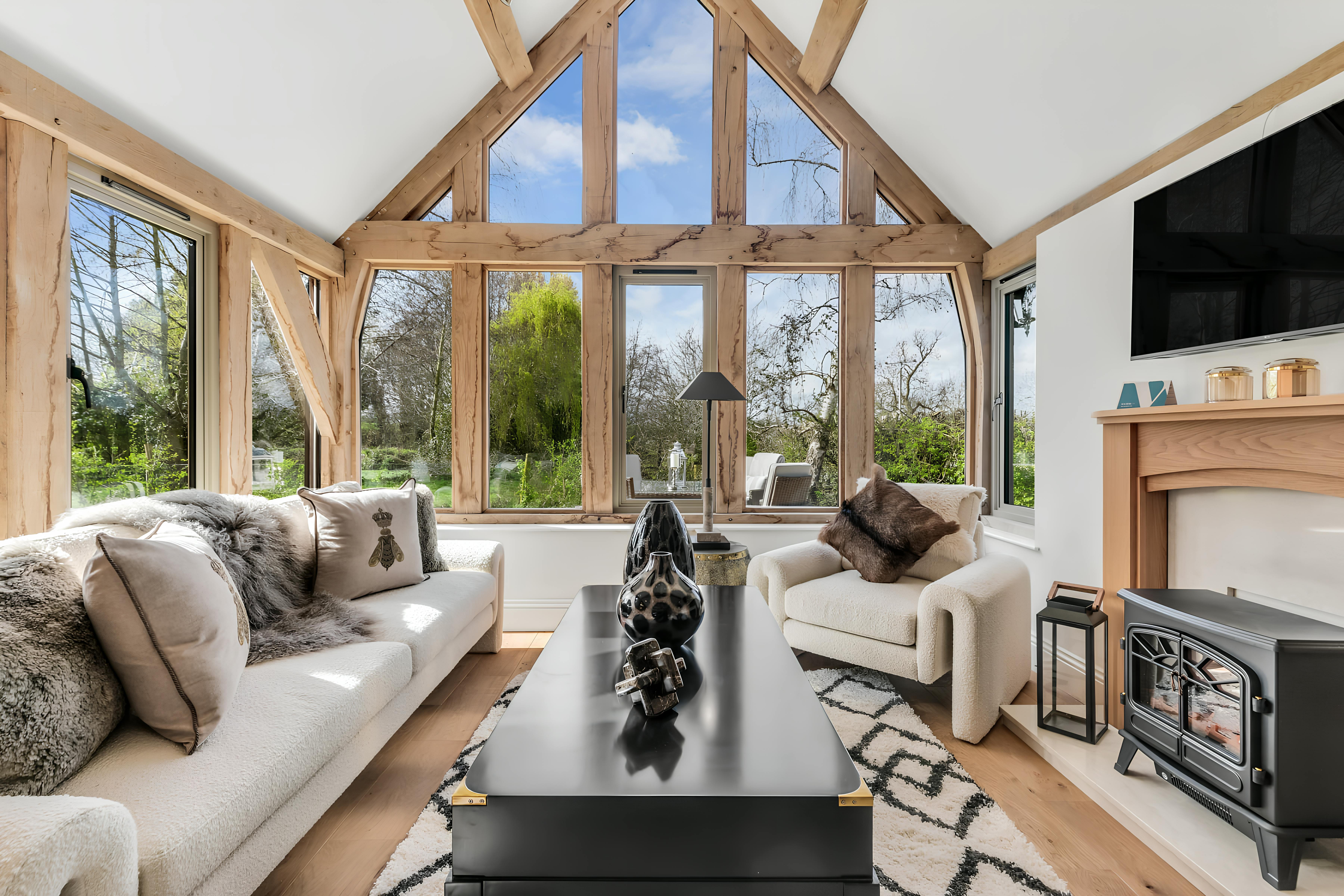 Cottage Helm Hawthorn Bledington: Luxury 2-Bedroom Cottage with Private Parking, Gloucestershire