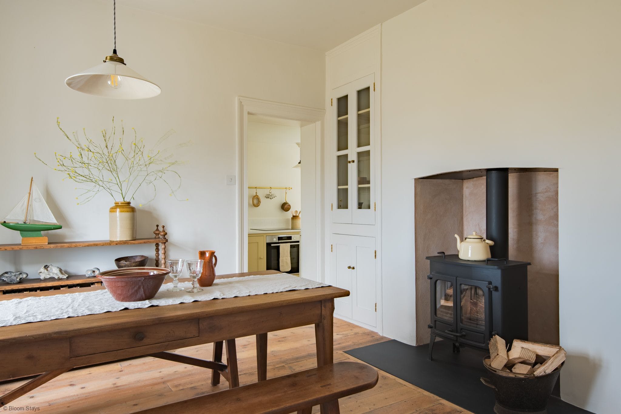 Cottage Helm Hawthorn Dungeness: Luxury 2-Bedroom Apartment with Sea Views and Private Parking, Dungeness Kent
