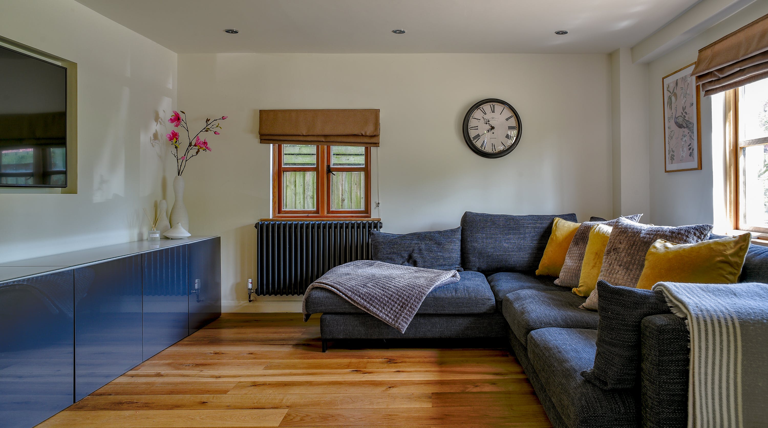 Cottage Helm Hawthorn Winchcombe: Elegant 3-Bedroom Golf Villa with Fireplace and Private Parking, Winchcombe