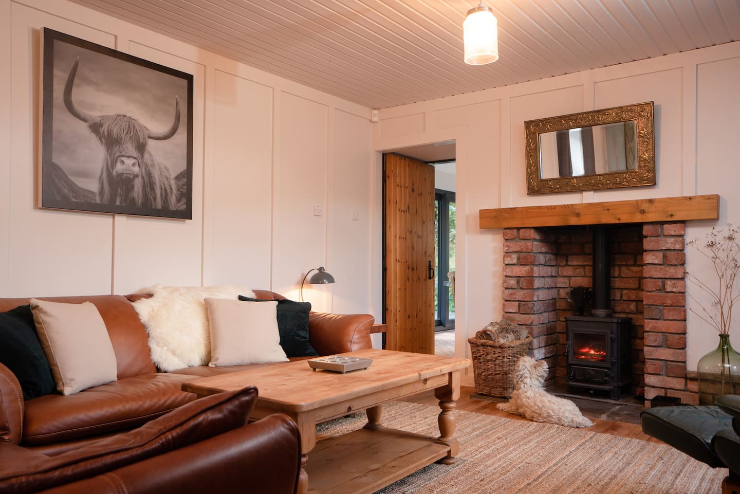 Cottage Helm Heather Alvie: Charming 3-Bedroom Holiday Cottage with Countryside Views, The Cairngorms