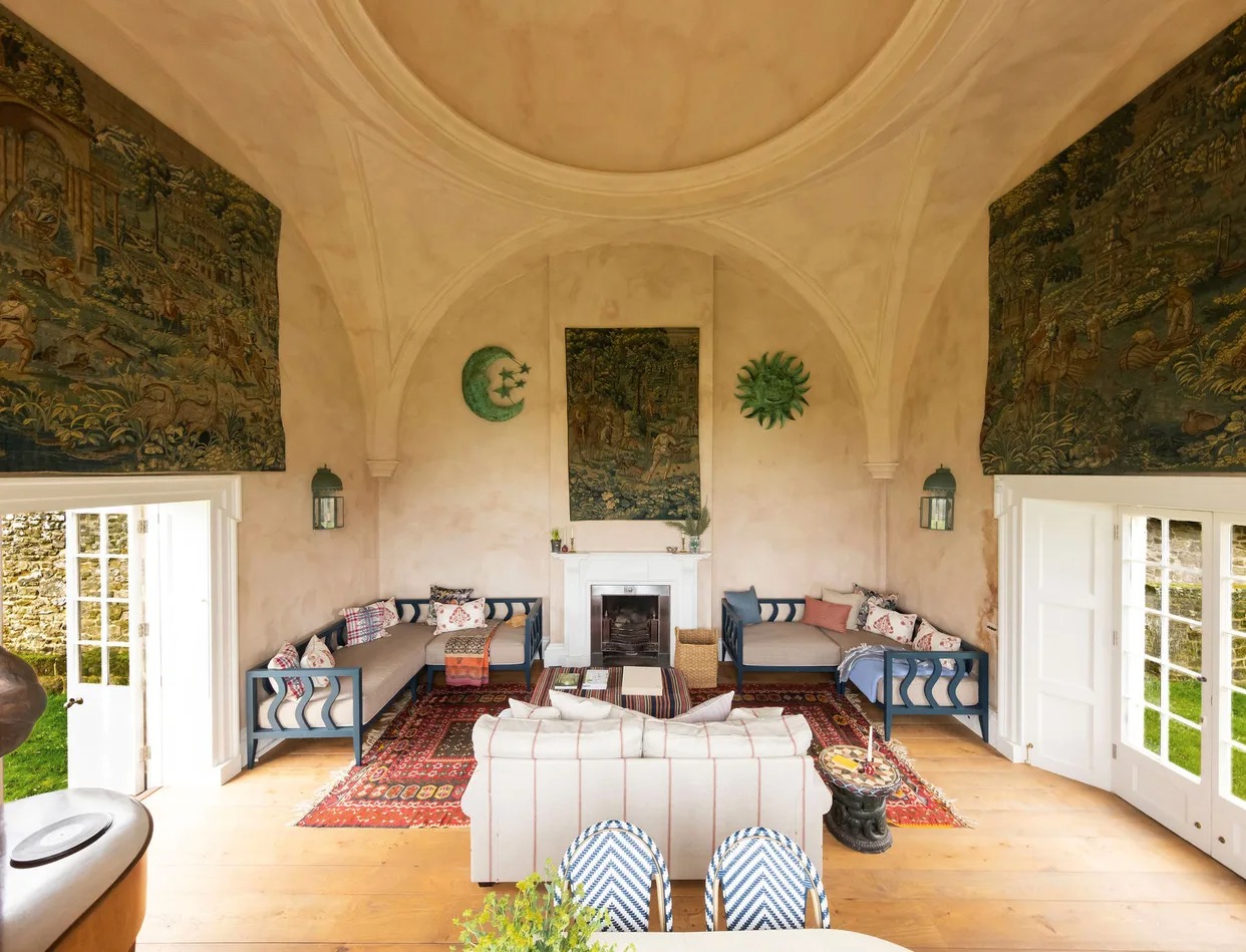 Cottage Helm Heather Amberley: Luxury 2-Bedroom Cottage with Fireplace and Spa, West Sussex