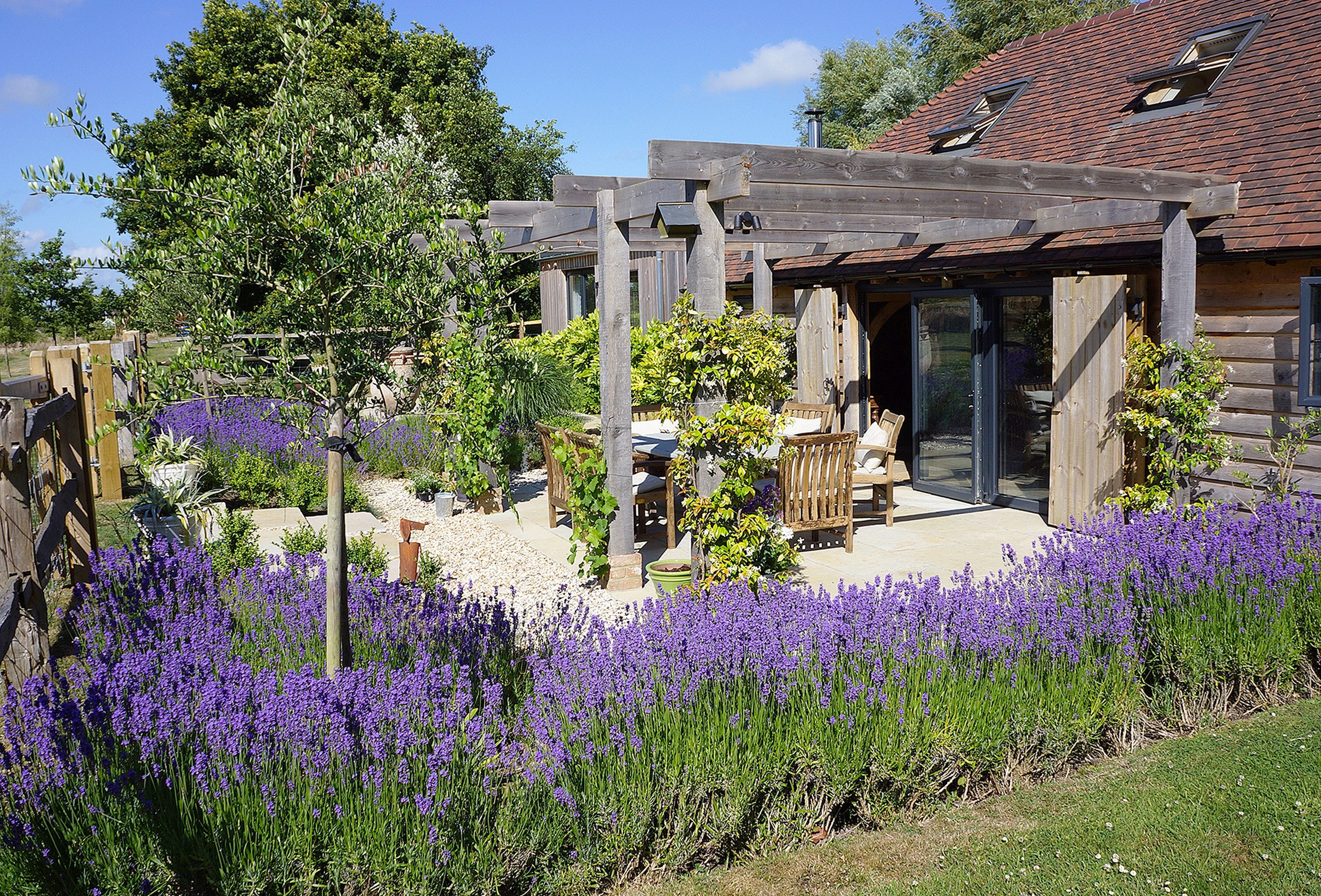 Cottage Helm Heather Ripe East Sussex: Luxury 1-Bedroom Cottage with Hot Tub and BBQ, East Sussex