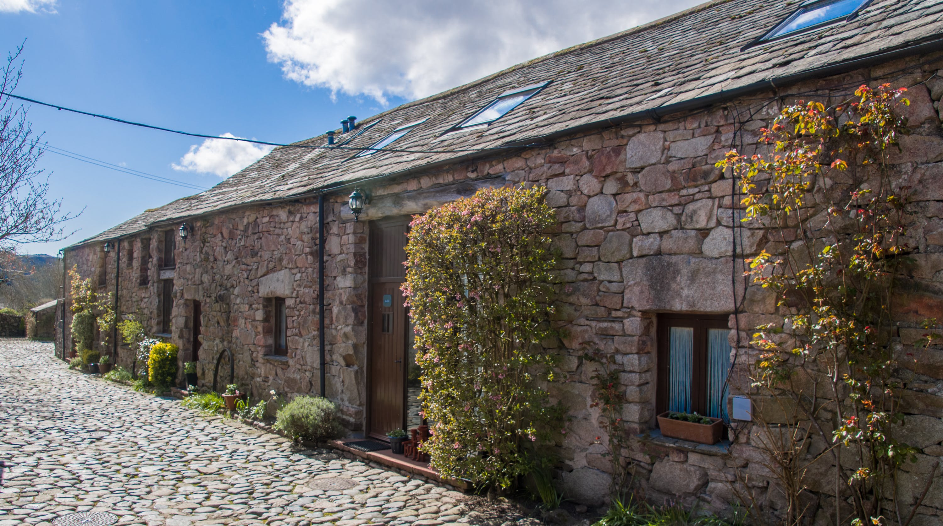Cottage Helm Heather Staveley: Charming 1-Bedroom Holiday Cottage with Family-Friendly Amenities, Lake District