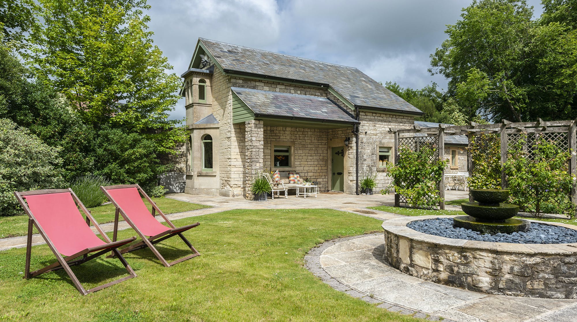 Cottage Helm Heather Timsbury Somerset: Luxury 2-Bedroom Cottage with Hot Tub and Private Parking, Somerset
