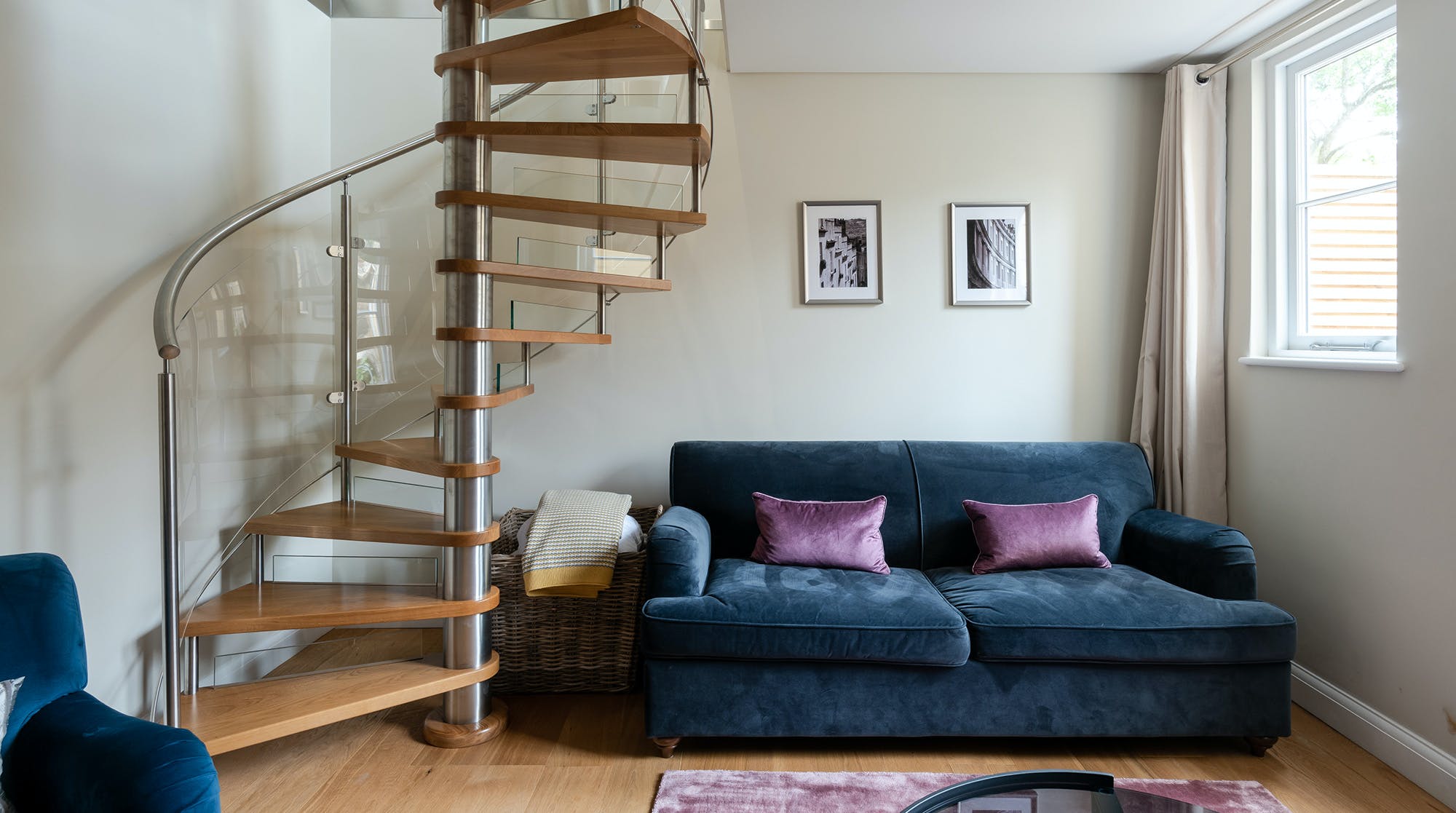 Flat Helm Rowan Prior Park Bath: Luxury 2-Bedroom Flat with Fireplace and Spa Access, Bath Somerset