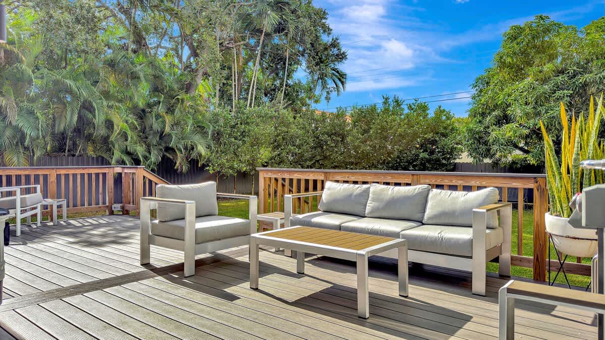 House Carmesí Snapper Miami: Luxury 3-Bedroom Villa with Spa and Private Parking, Miami