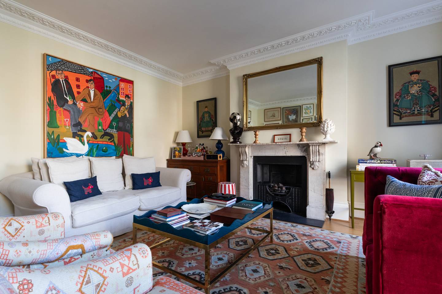House Chrysos Brompton Chelsea: Luxury 4-Bedroom Apartment with Fireplace and Spa Sauna, Chelsea London