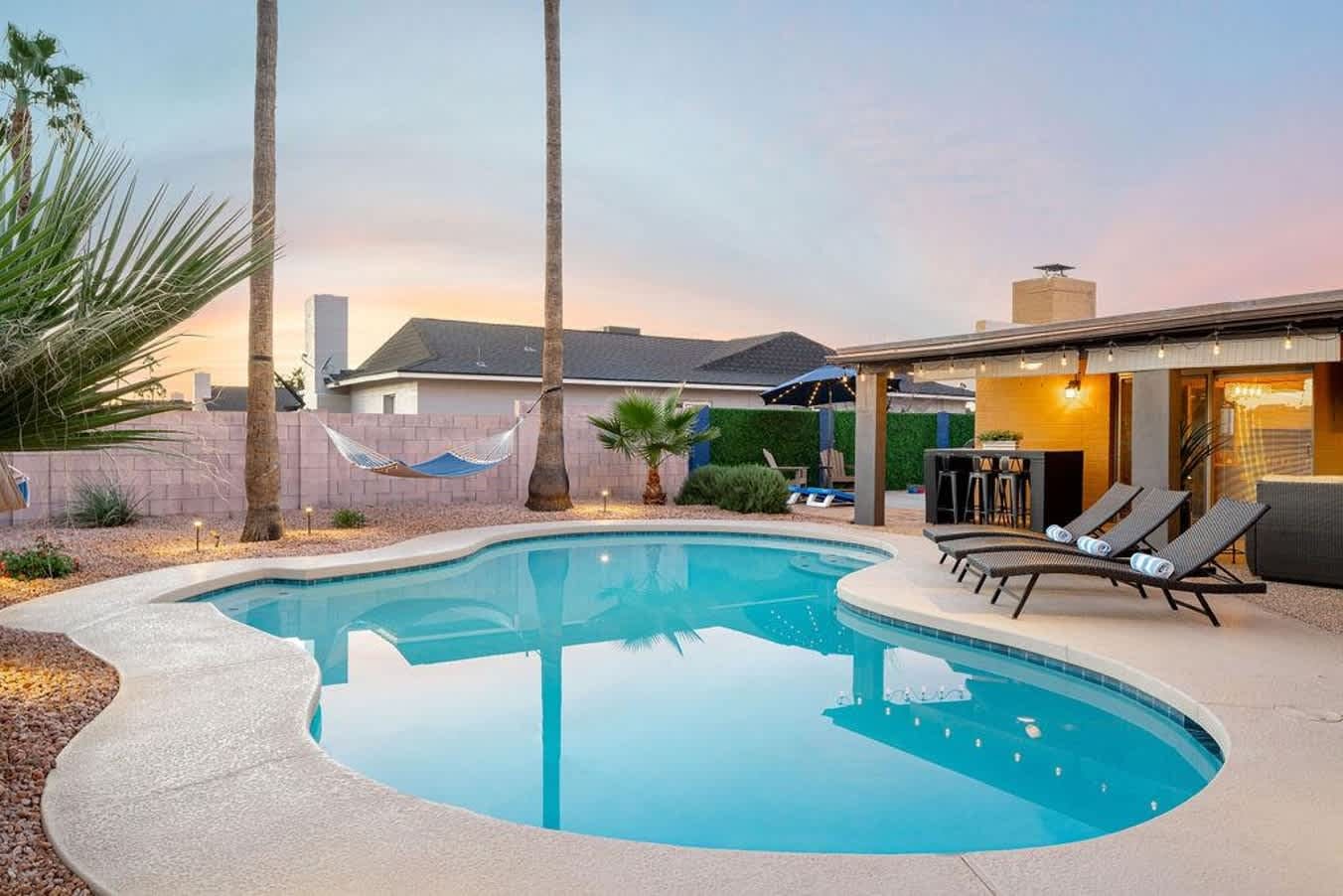 House Chrysos Troon Scottsdale: Luxury 4-Bedroom Villa with Private Pool and Billiards, Scottsdale