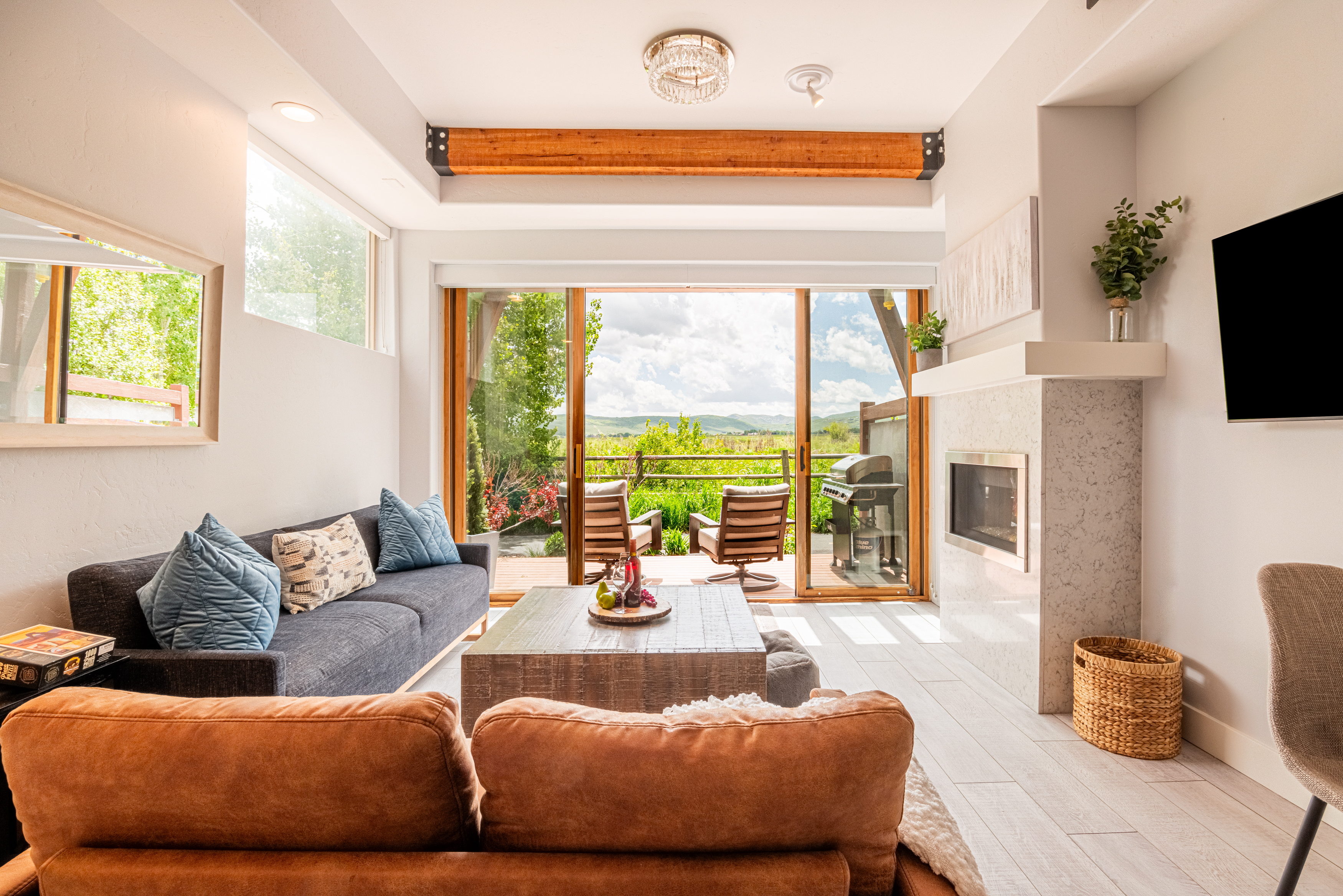 House Favonio Redstone Park City: Luxury 4-Bedroom House with Air-Con and Private Parking, Park City