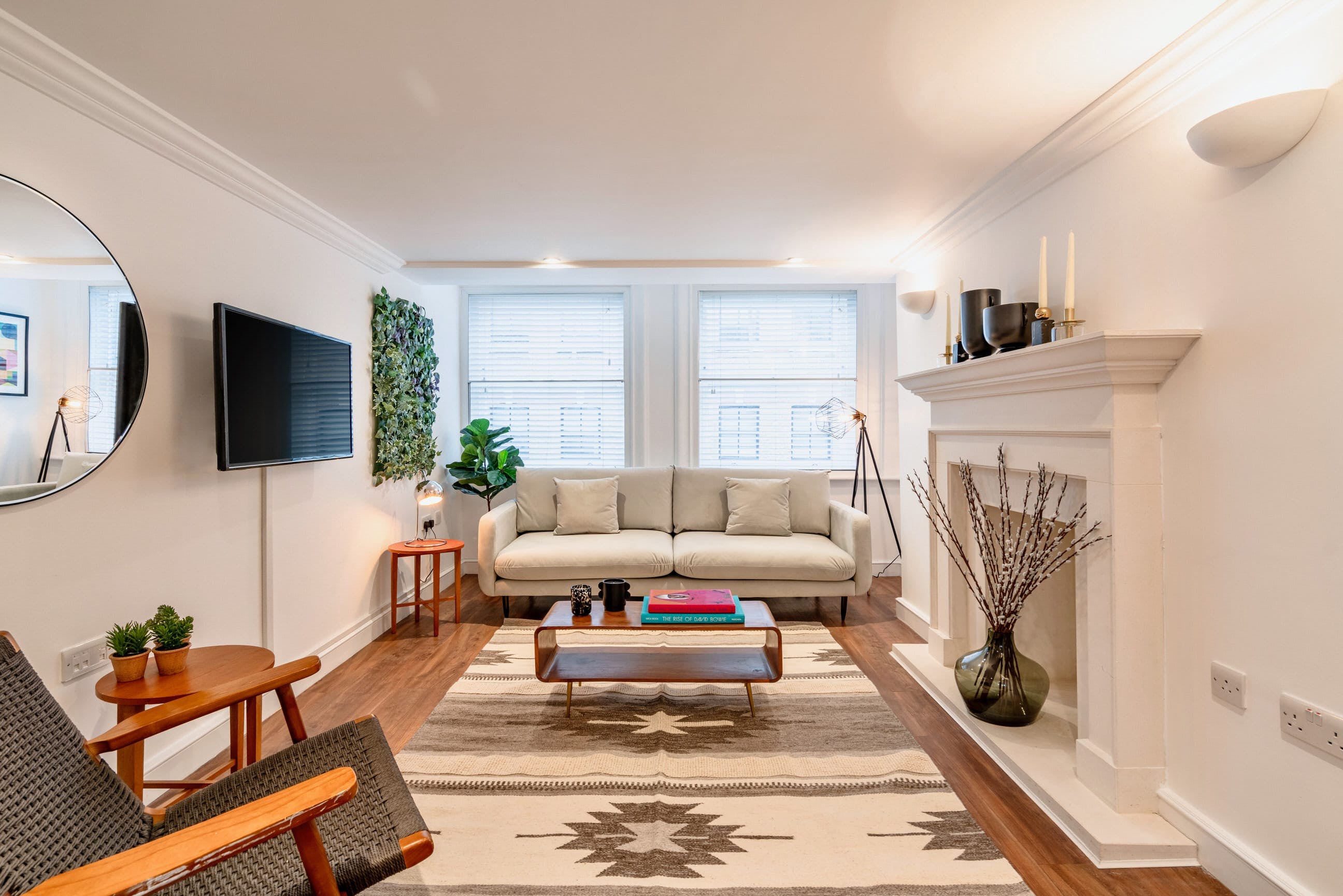 House Gregale Bedfordbury London: Luxury 1-Bedroom Apartment with Private Patio and Spa, The West End London